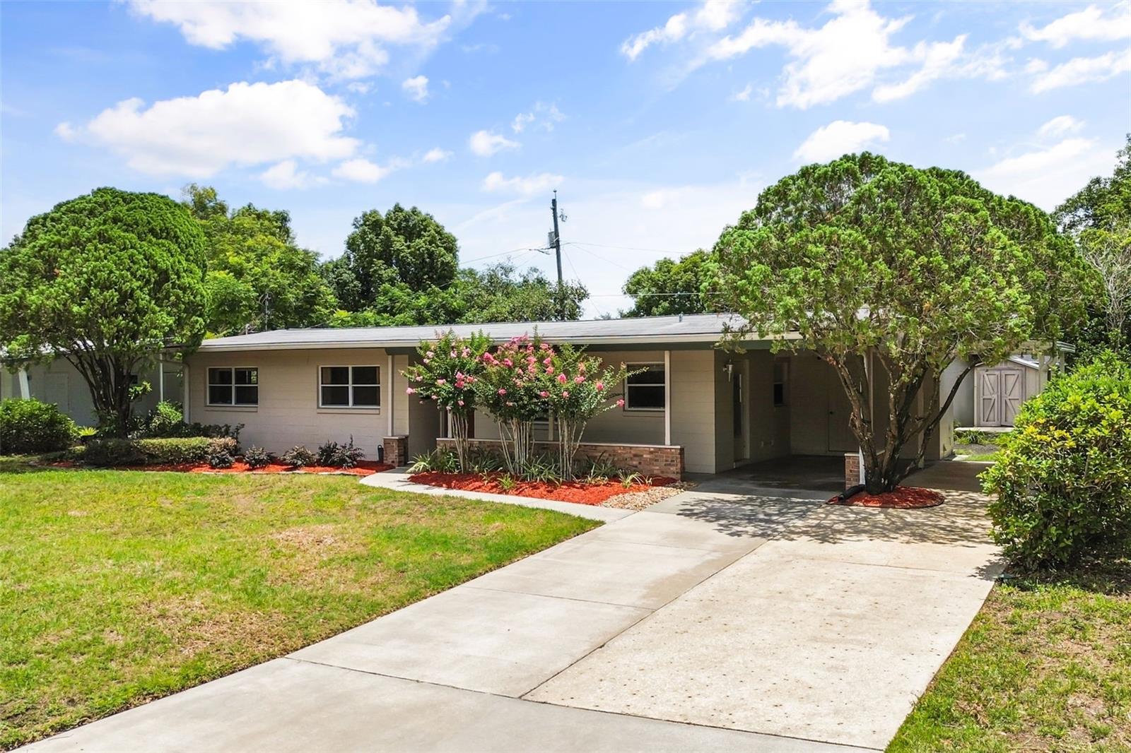 ROCKWOOD ESTATES - Residential