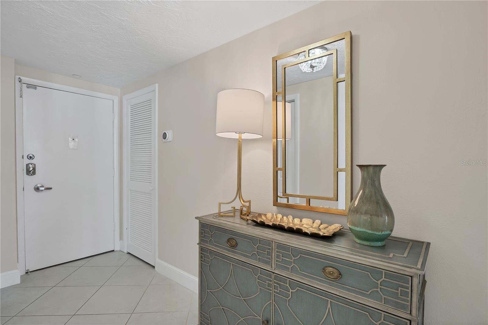 LIDO BEACH CLUB - Residential