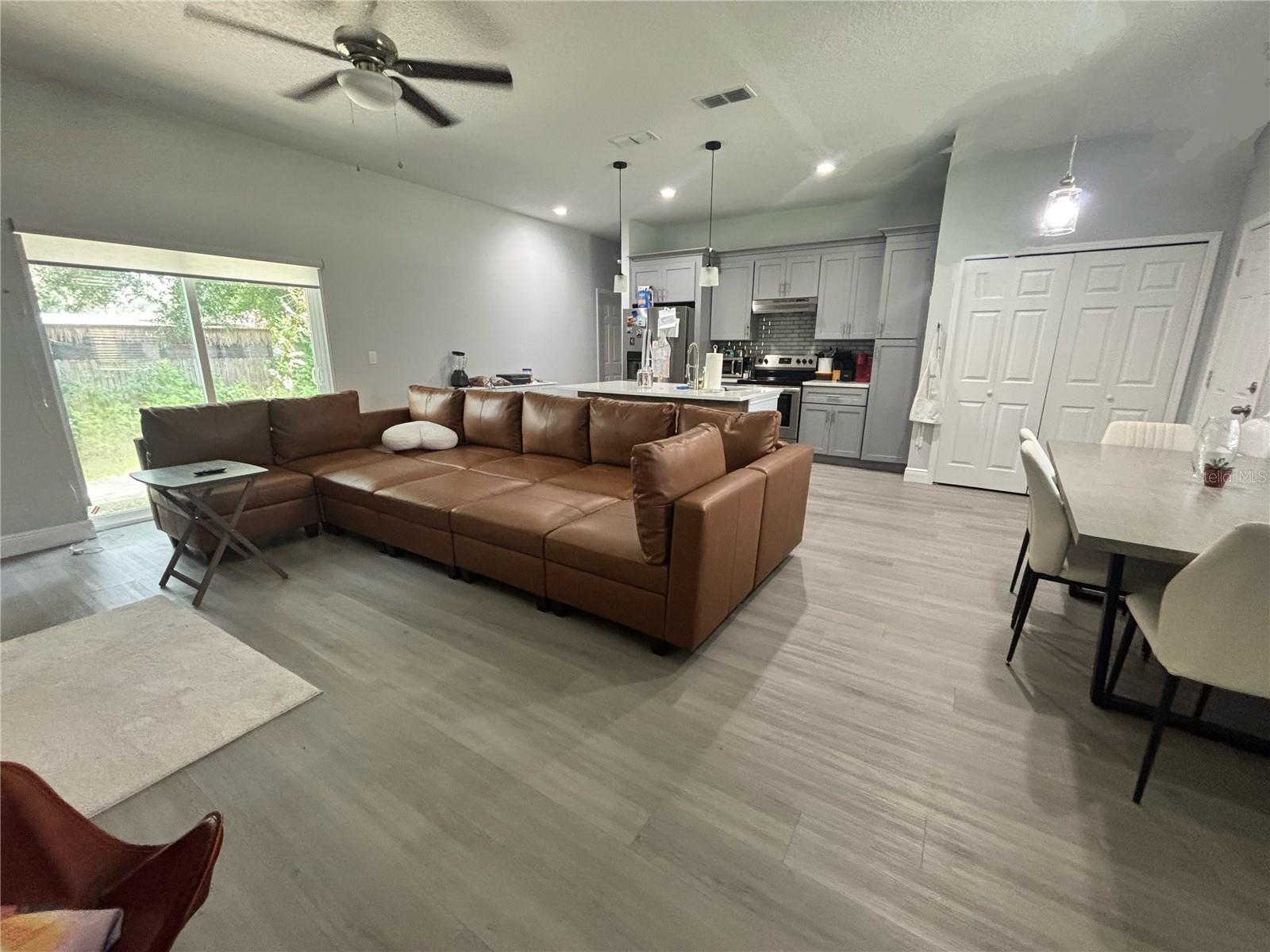 WEST HLNDS - Residential Lease