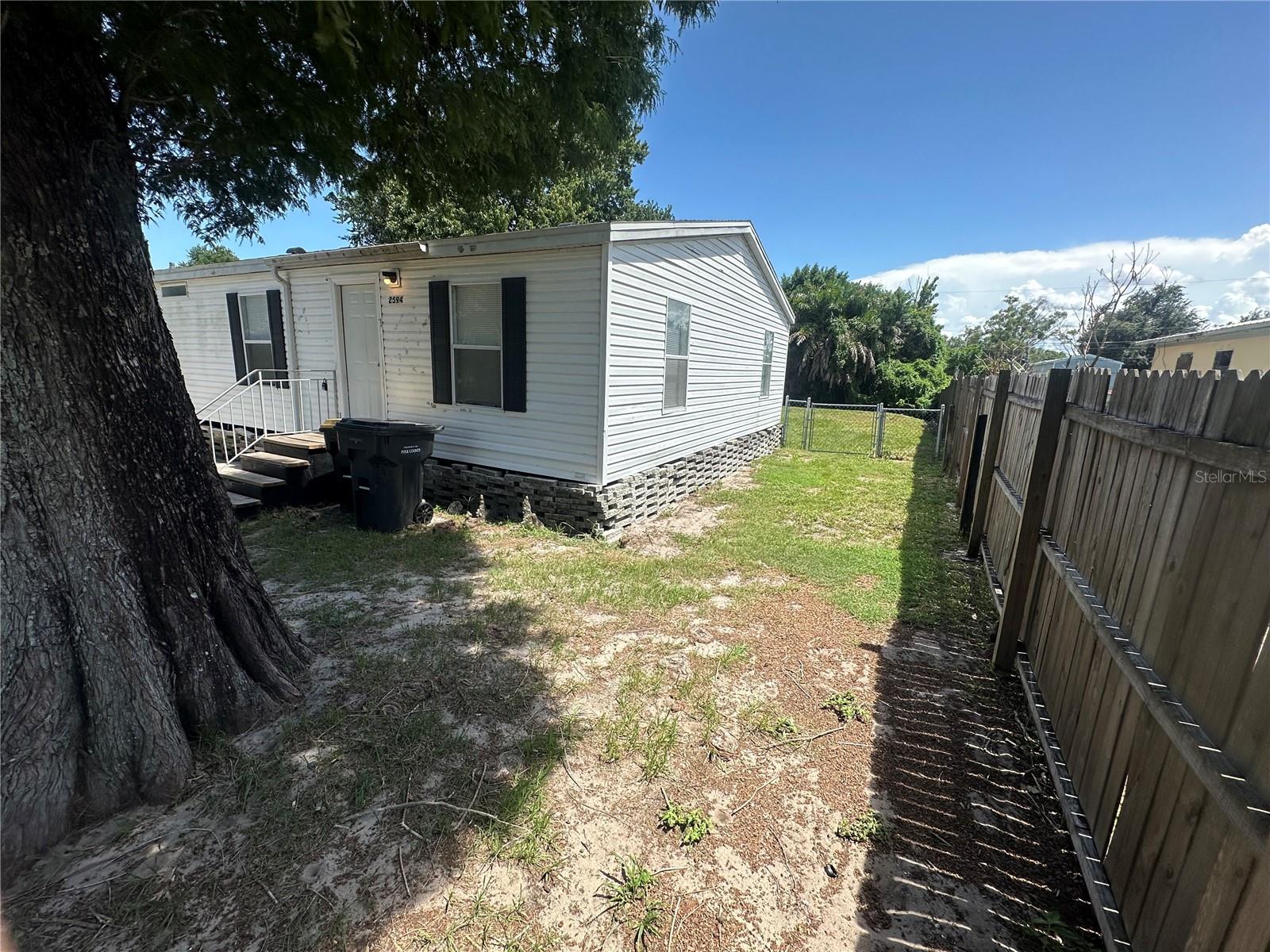 HIGHLANDS WEST - Residential