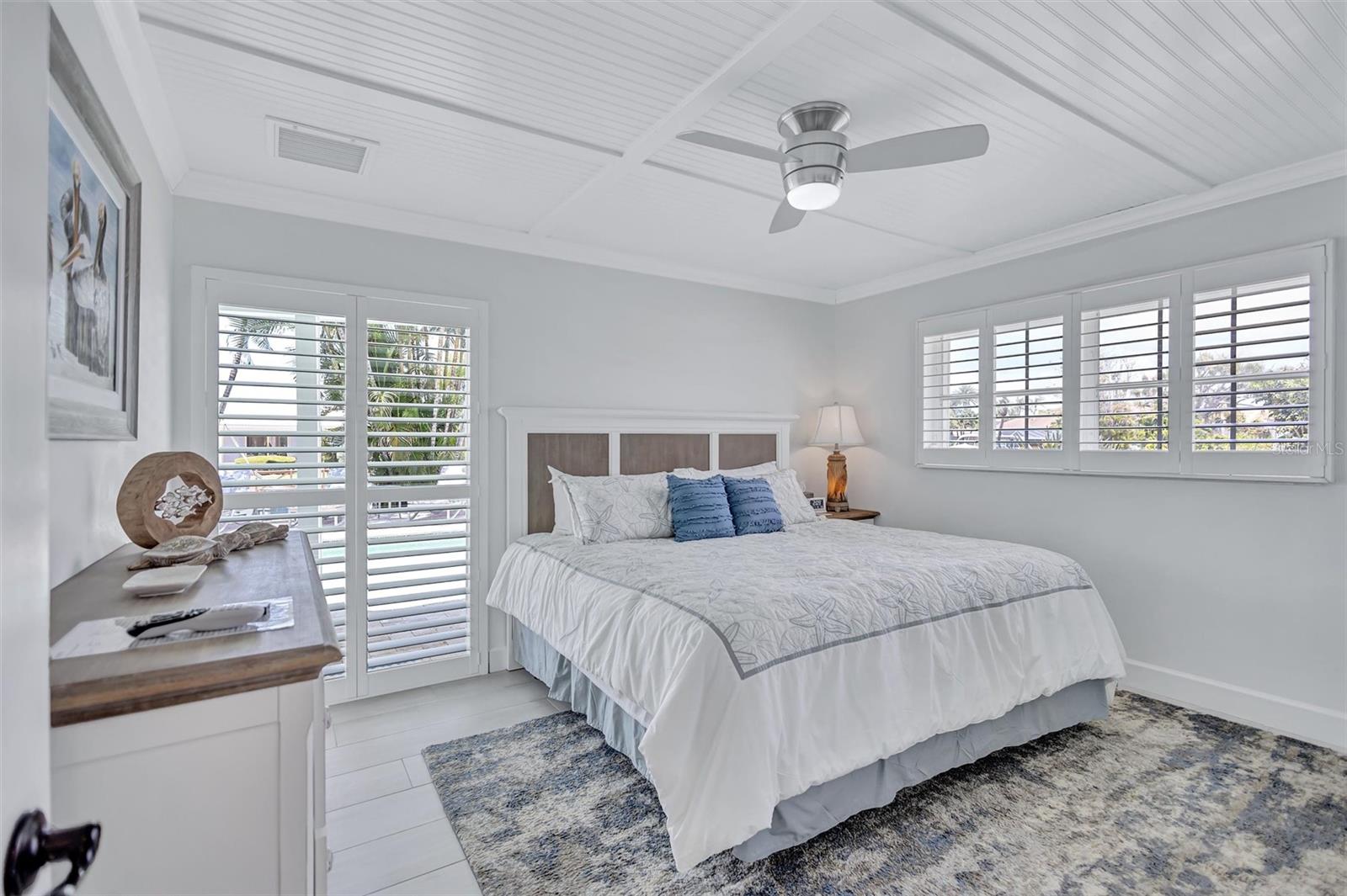 COUNTRY CLUB SHORES - Residential