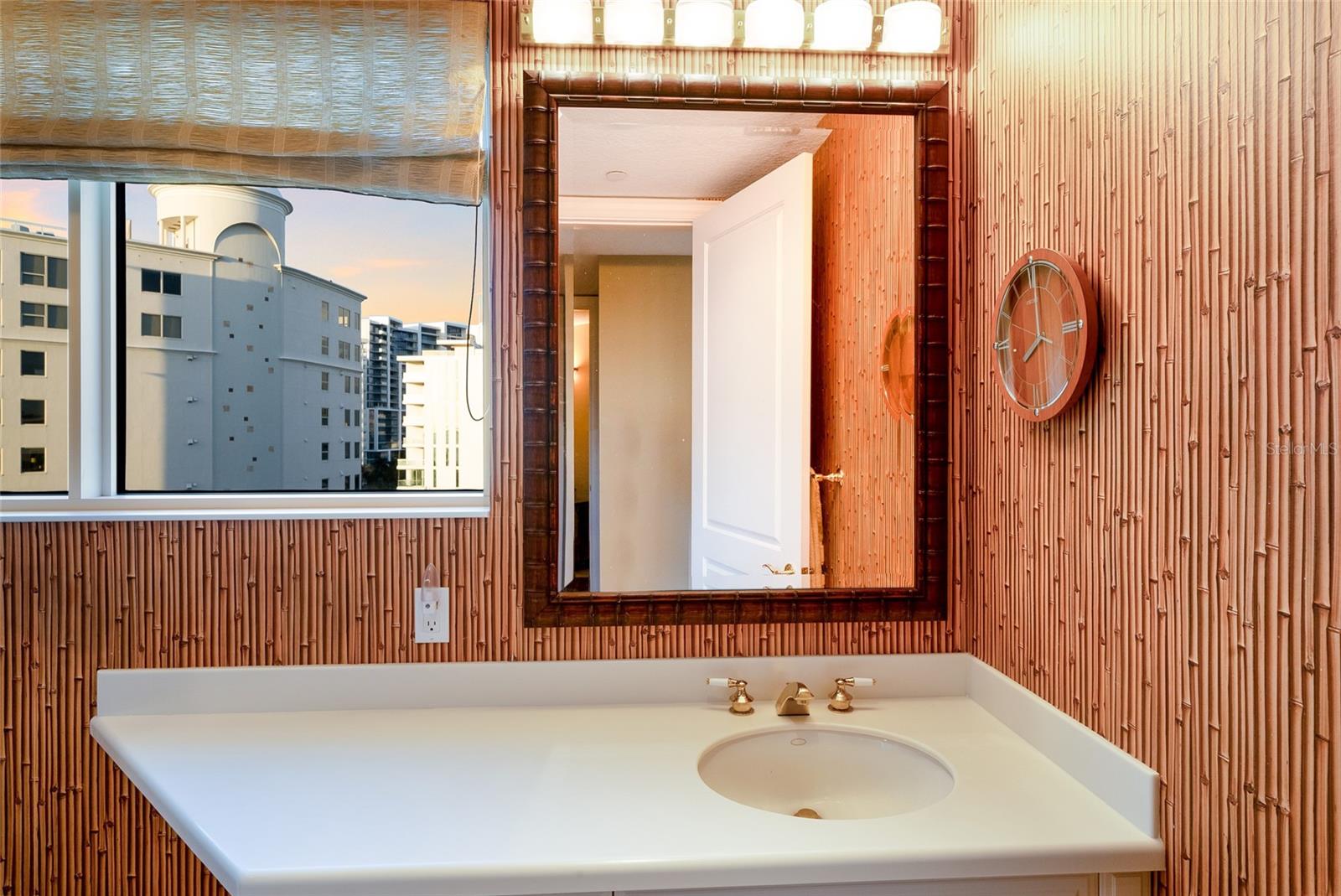 THE PHOENIX - Residential