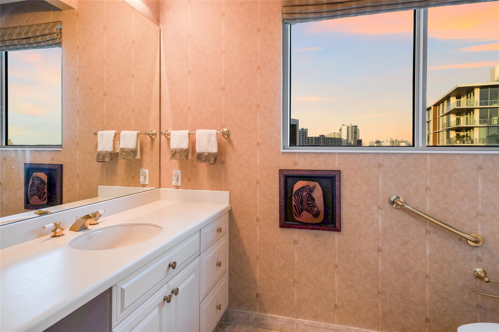 THE PHOENIX - Residential