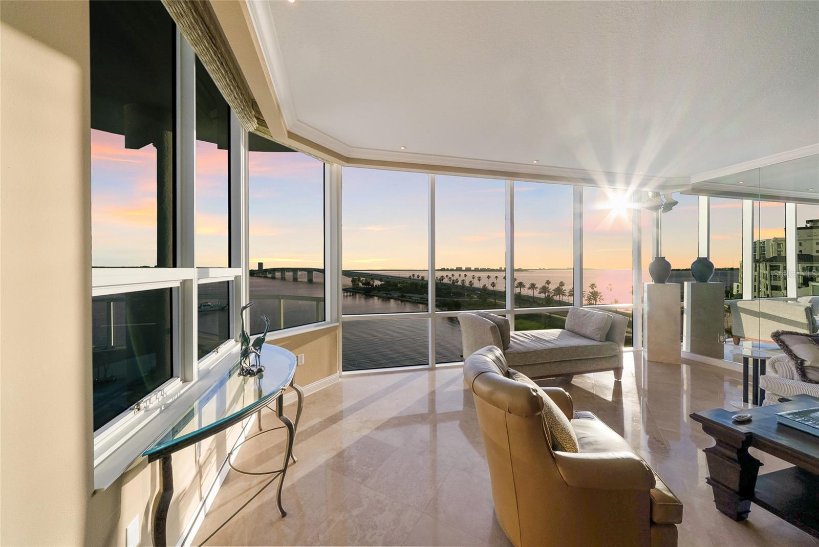 THE PHOENIX - Residential