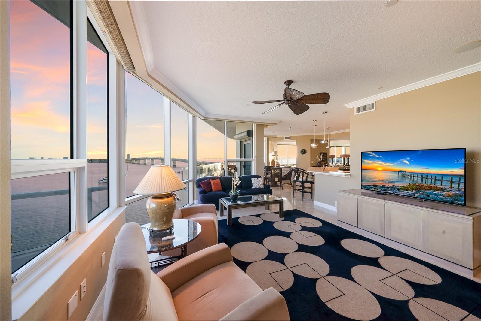 THE PHOENIX - Residential