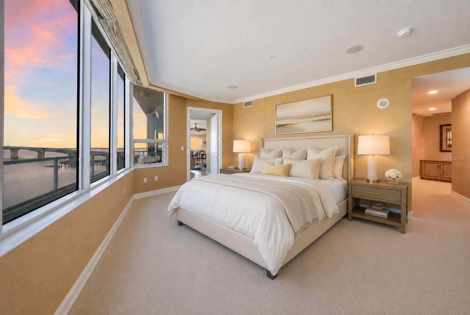 THE PHOENIX - Residential
