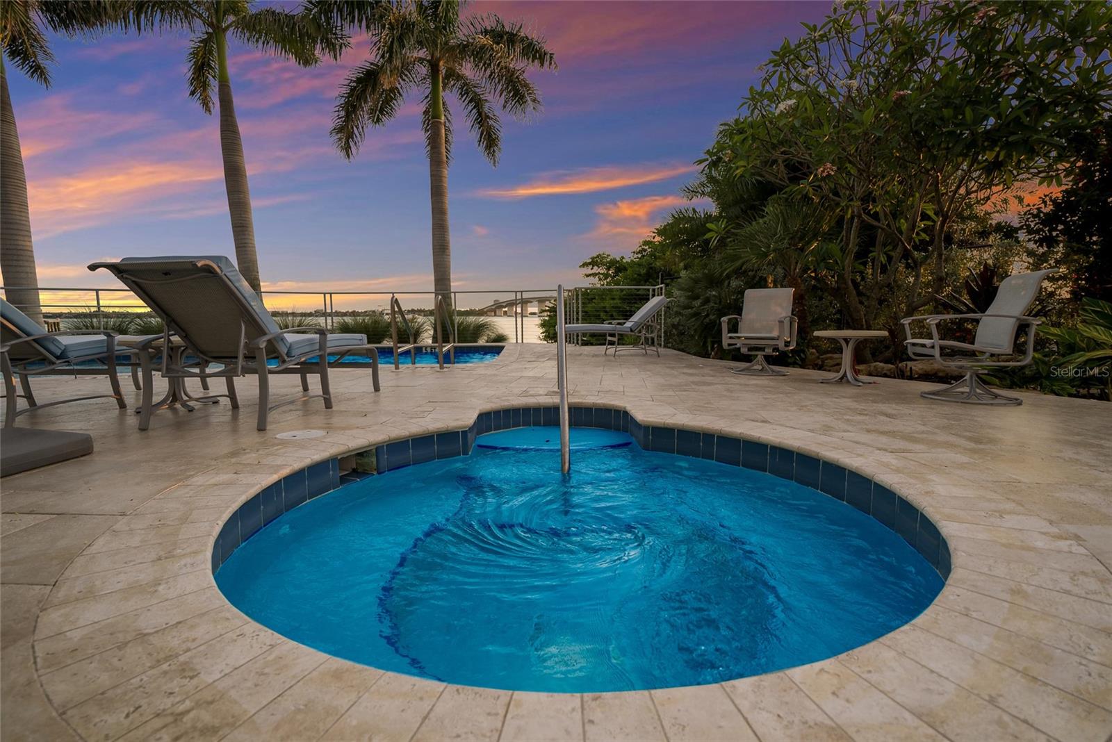 THE PHOENIX - Residential