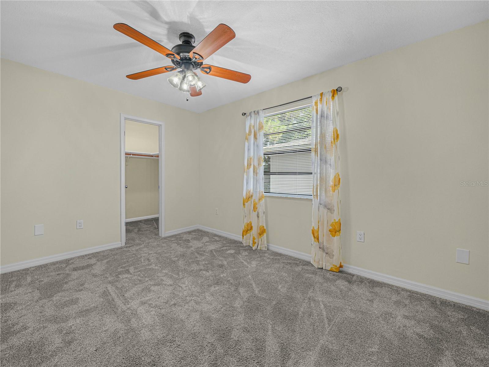 RAINTREE VILLAGE - Residential