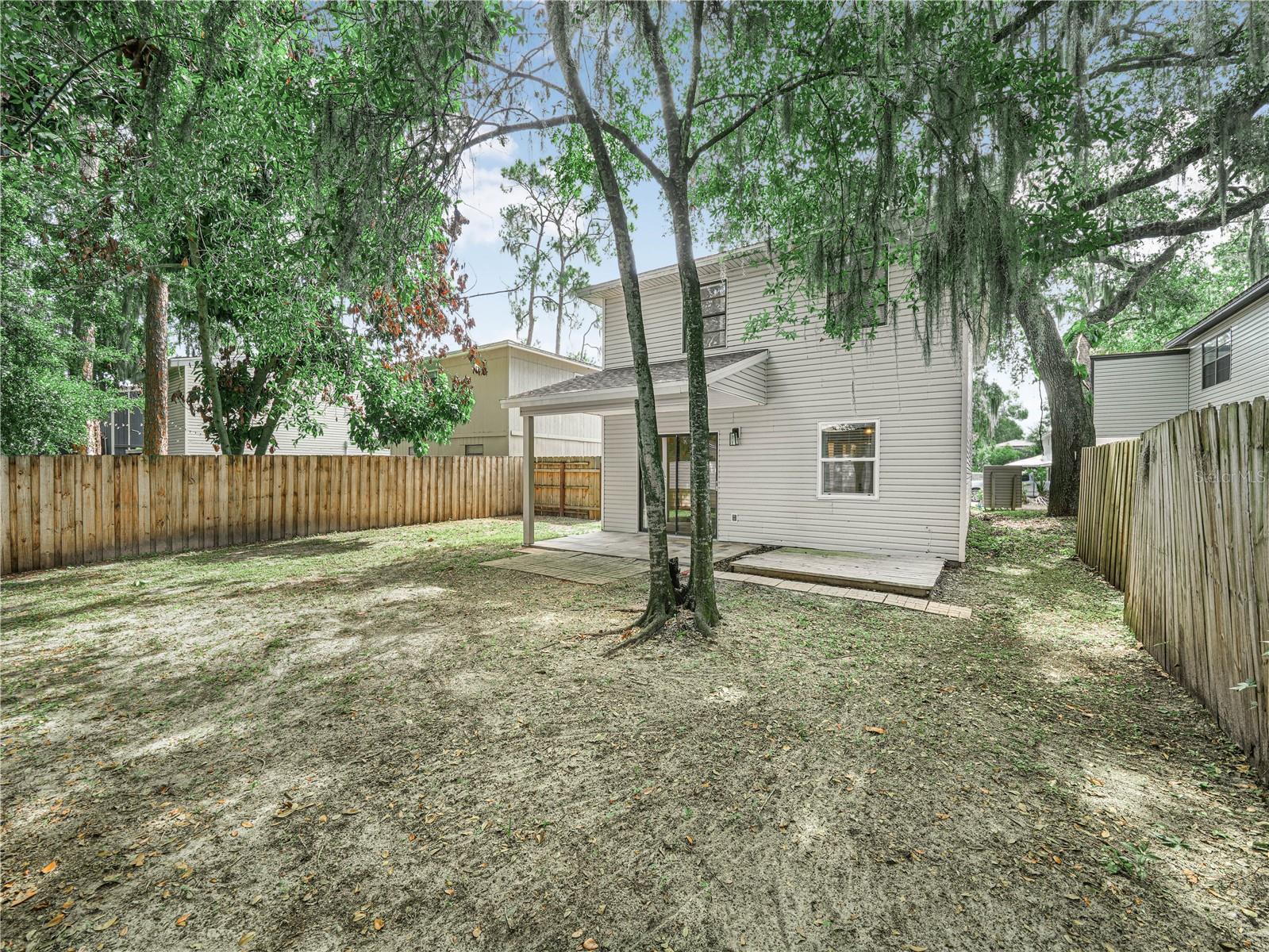 RAINTREE VILLAGE - Residential