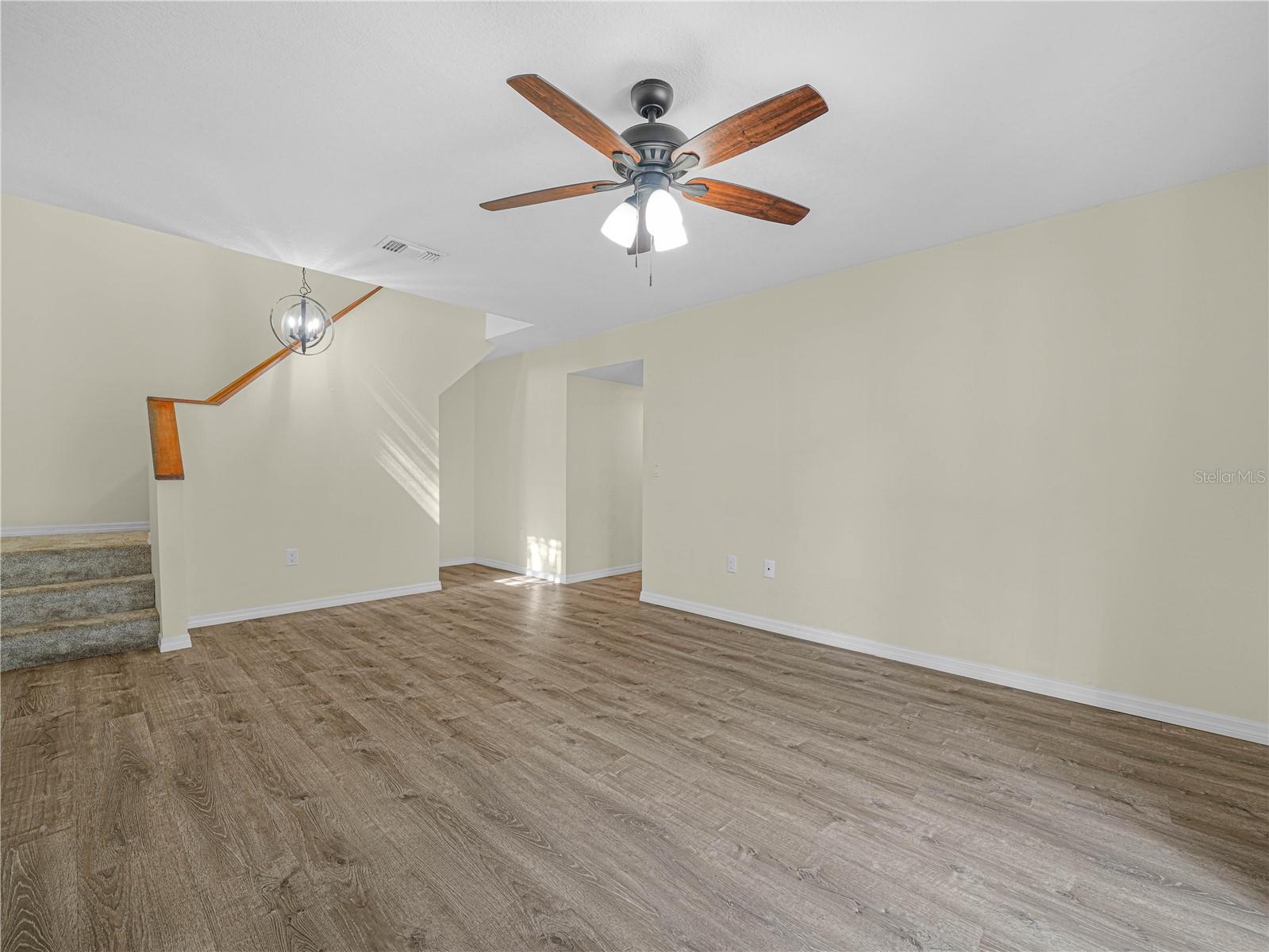 RAINTREE VILLAGE - Residential