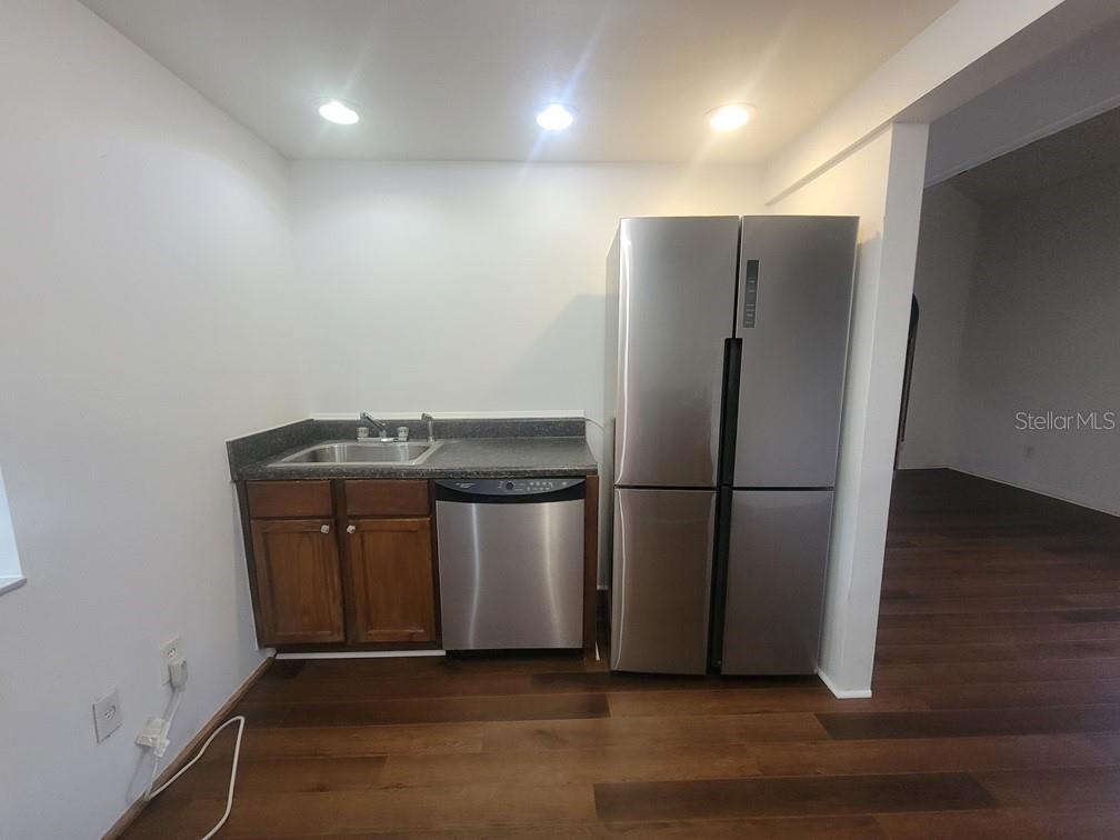 BRADFORD ACRES A CONDO - Residential Lease