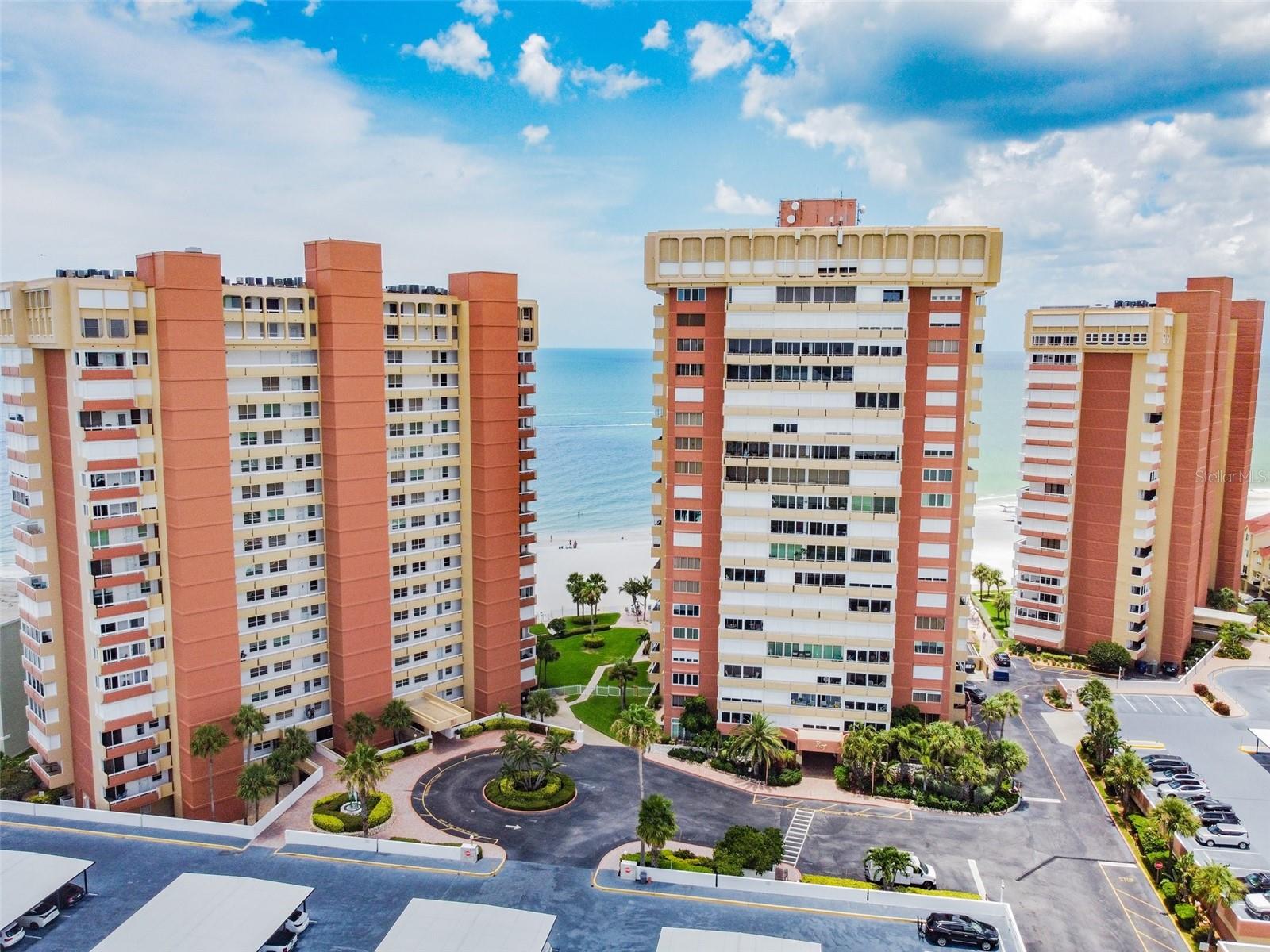REDINGTON TOWERS BLDG 2 CONDO - Residential