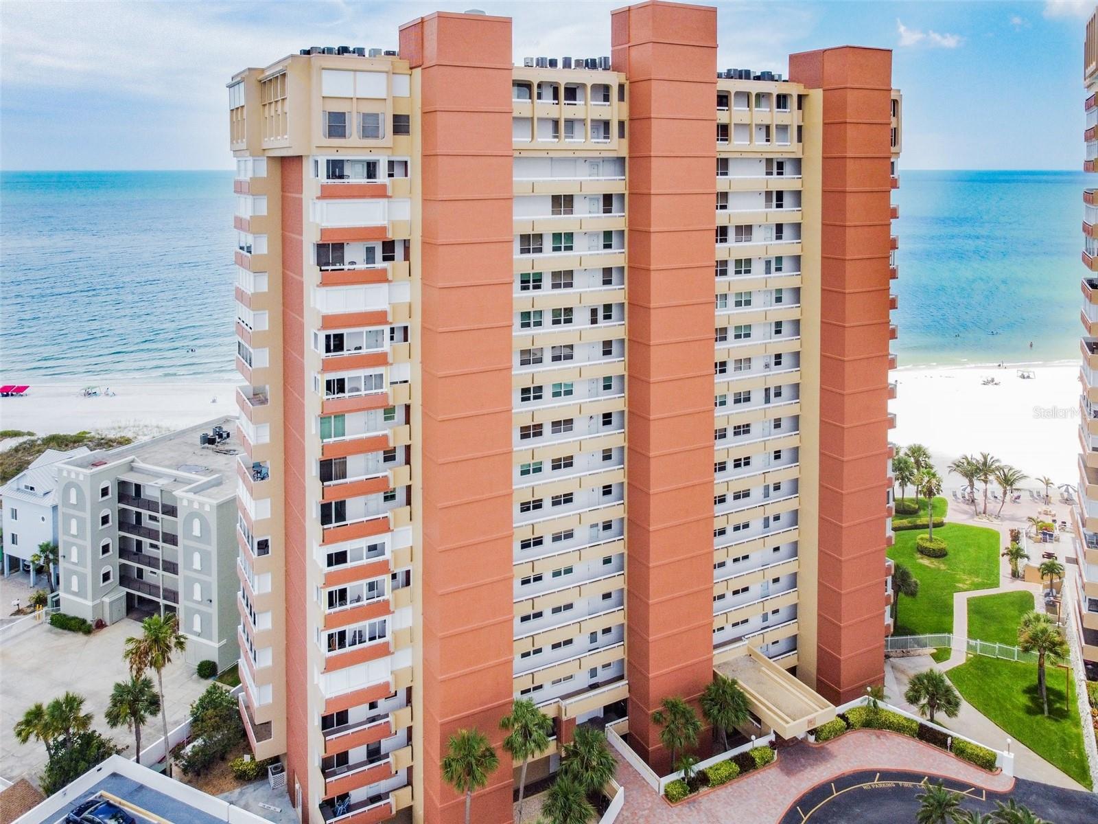 REDINGTON TOWERS BLDG 2 CONDO - Residential