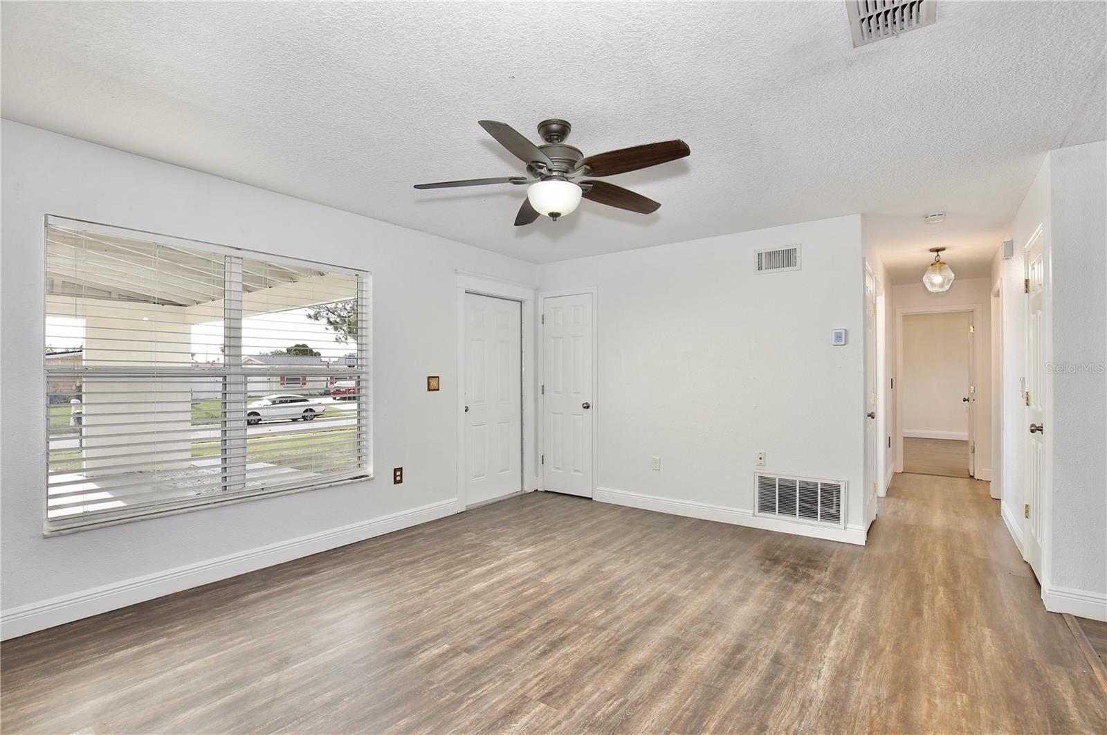 SKYLAKE - Residential Lease