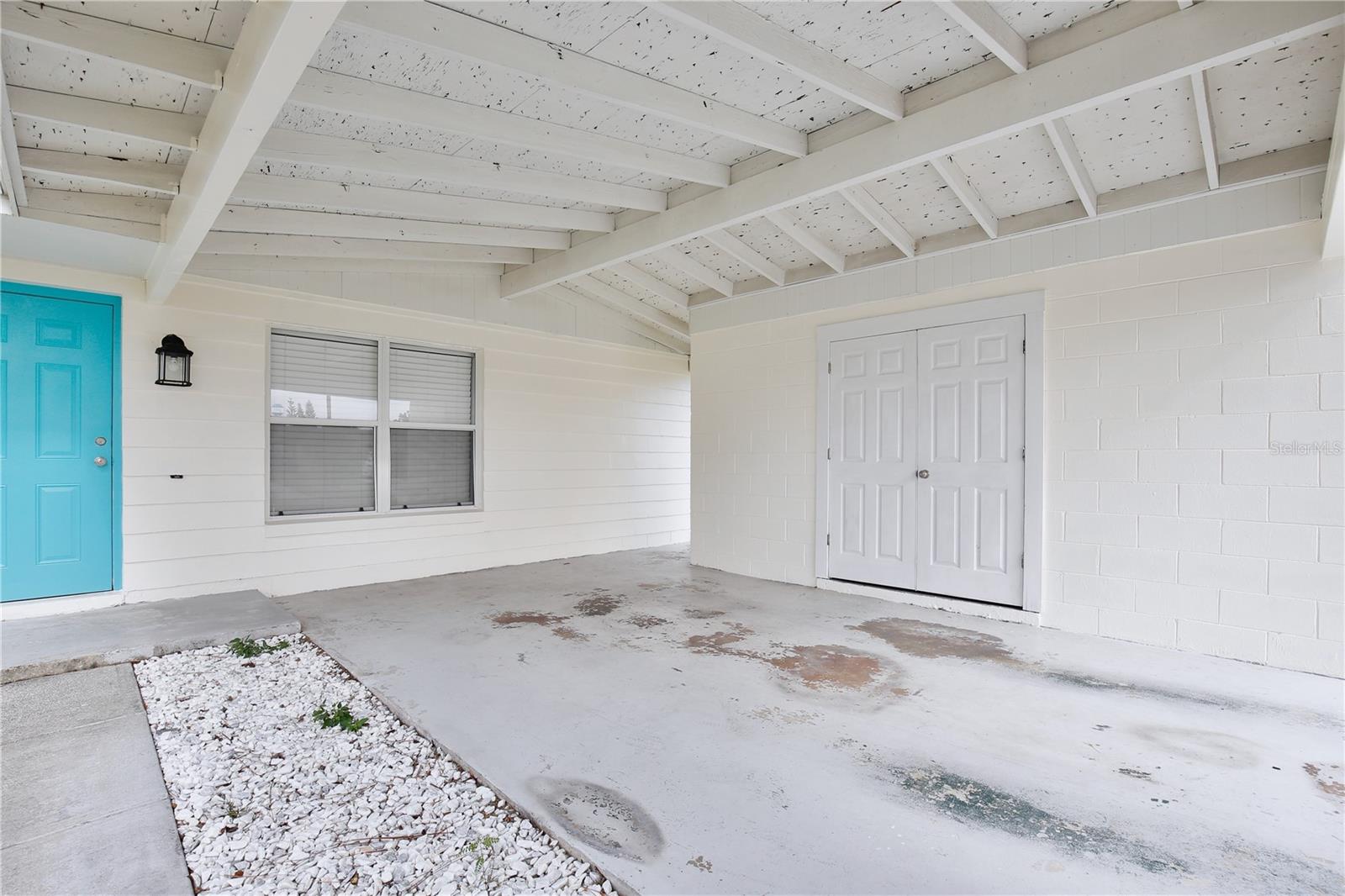 SKYLAKE - Residential Lease