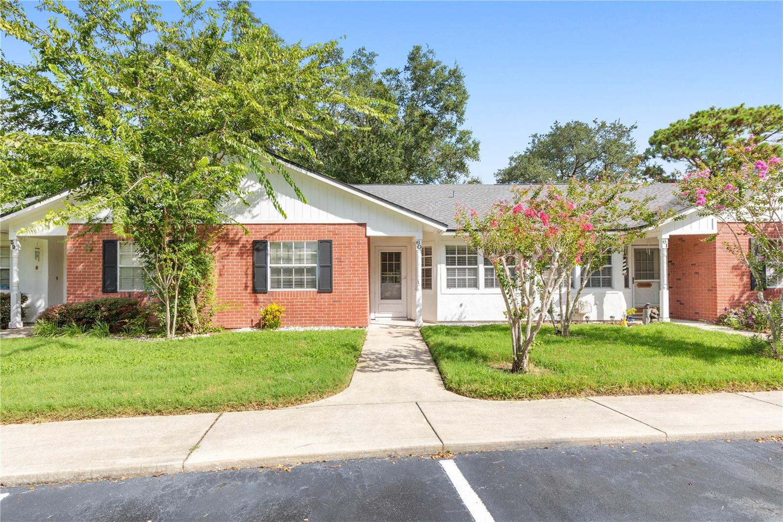 KINGS COLONY - Residential