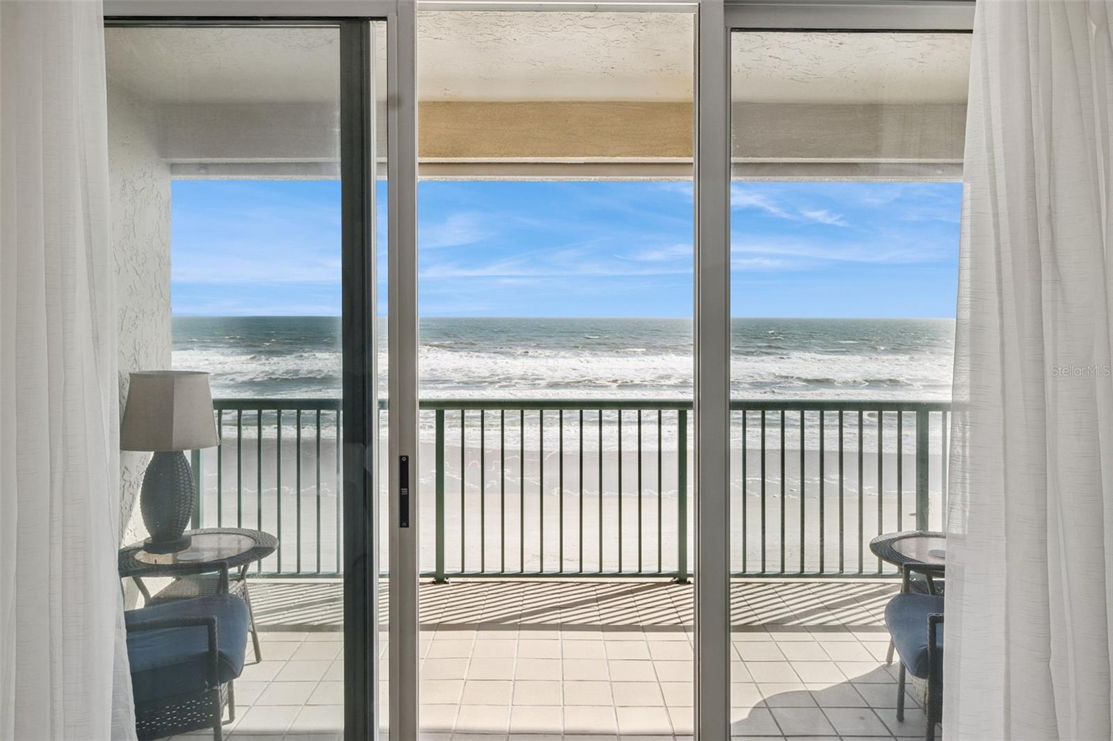 TOWERS AT PONCE INLET TOWER 01 CONDO - Residential