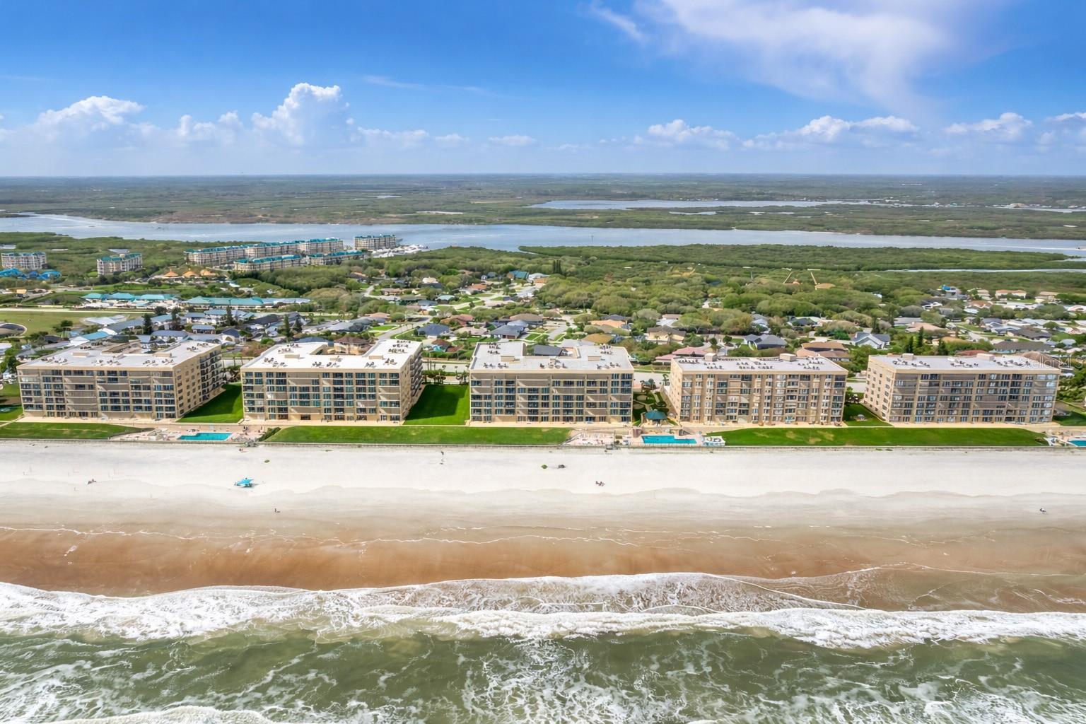 TOWERS AT PONCE INLET TOWER 01 CONDO - Residential