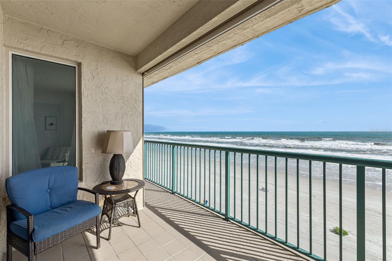 TOWERS AT PONCE INLET TOWER 01 CONDO - Residential