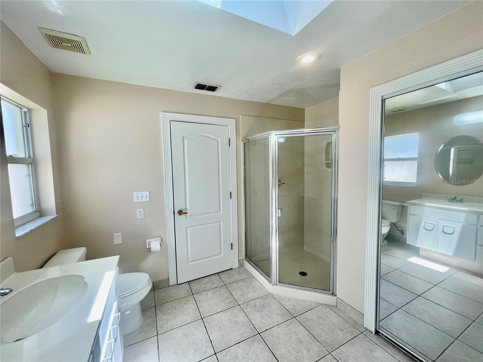 AZALEA POINTE - Residential