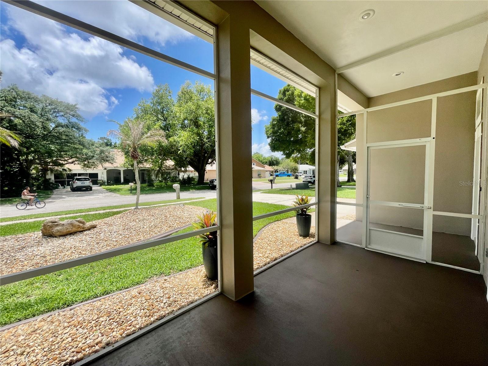 AZALEA POINTE - Residential
