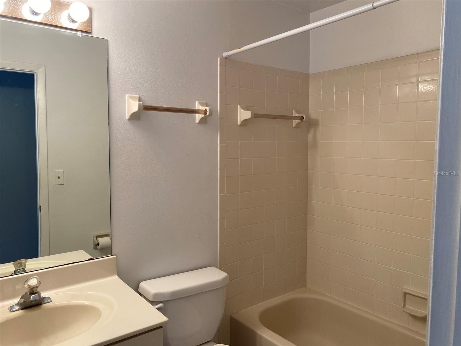 DOCKSIDE CONDO - Residential