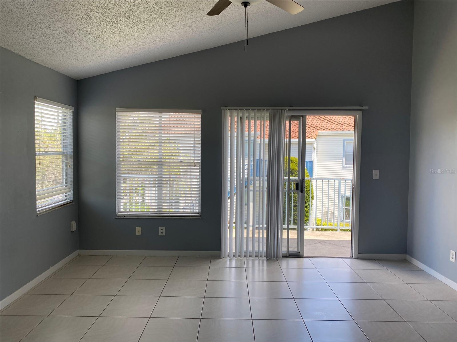 DOCKSIDE CONDO - Residential