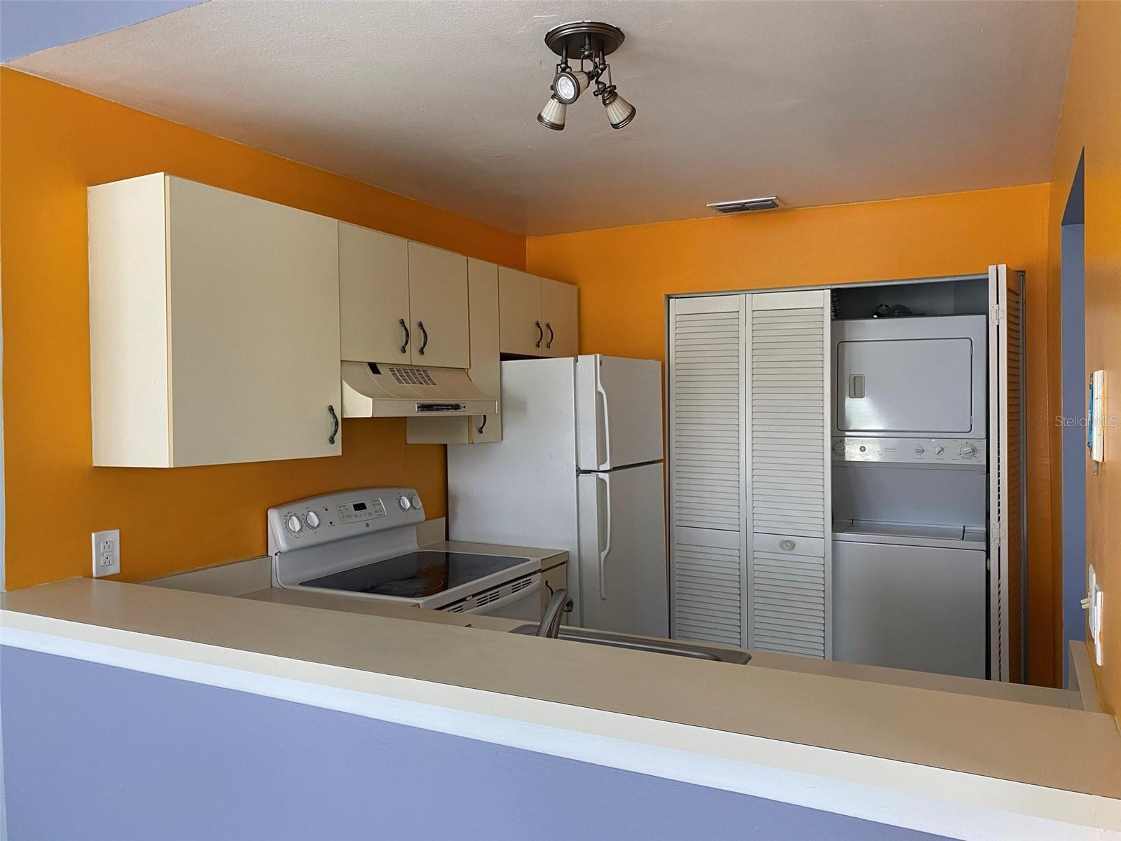 DOCKSIDE CONDO - Residential