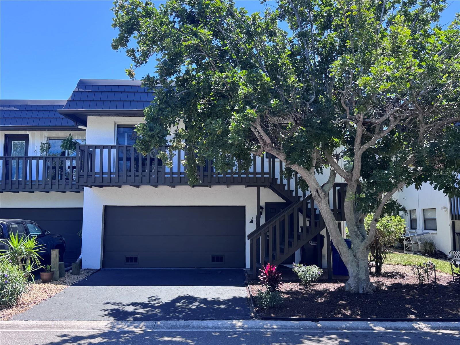FLAMINGO CAY APTS AMD - Residential