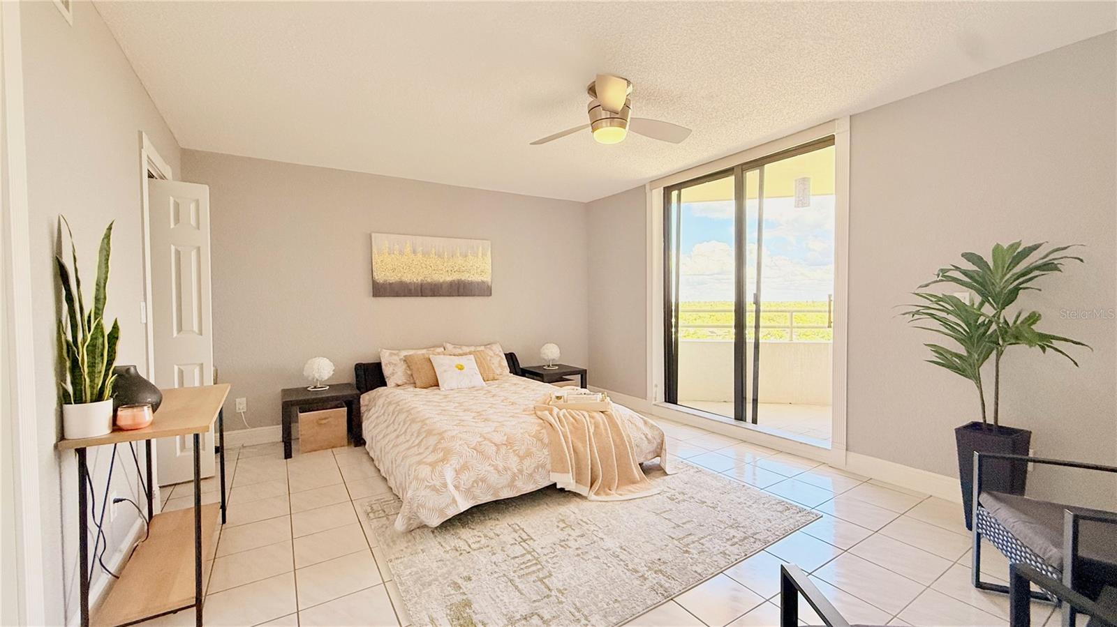 PELICAN BAY YACHT CLUB CONDO BLDG B - Residential