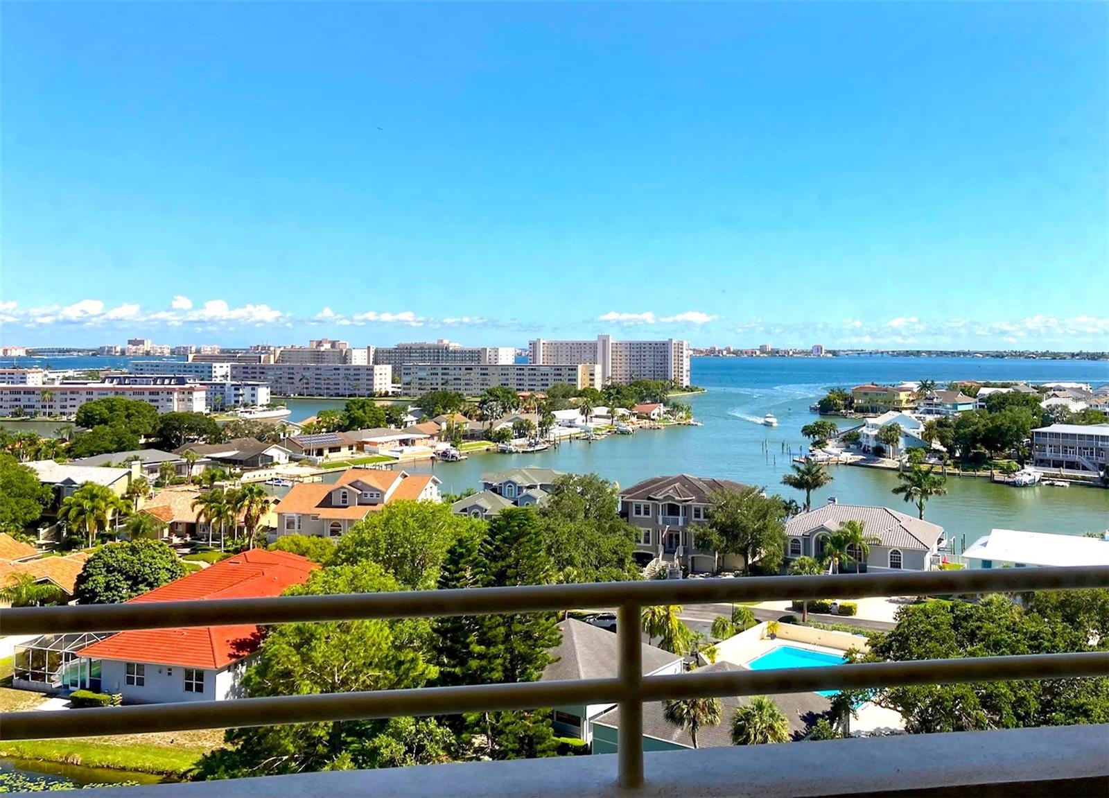 PELICAN BAY YACHT CLUB CONDO BLDG B - Residential
