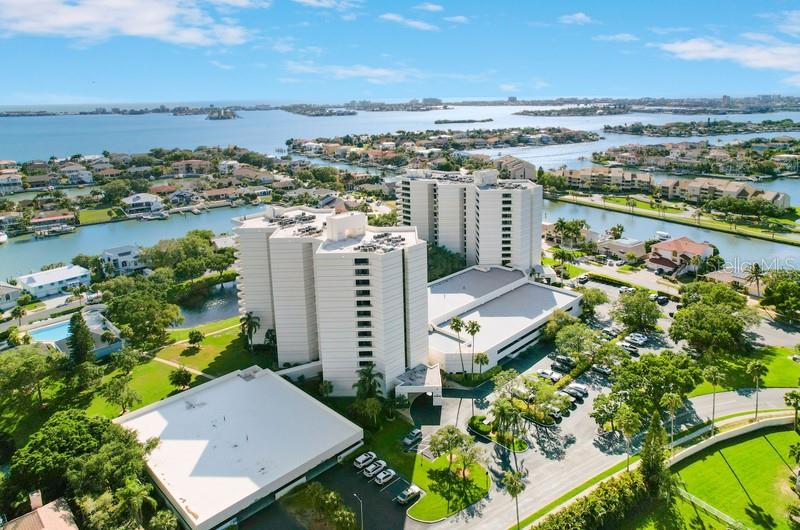 PELICAN BAY YACHT CLUB CONDO BLDG B - Residential