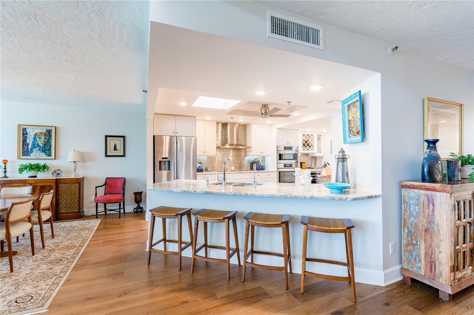 REDINGTON TOWERS 3 CONDO - Residential
