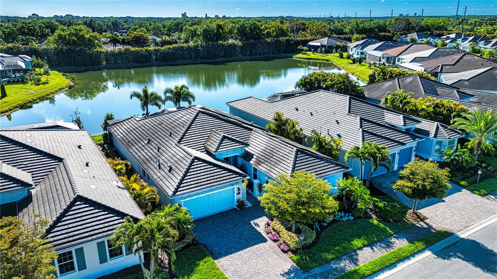 SANDHILL LAKE - Residential