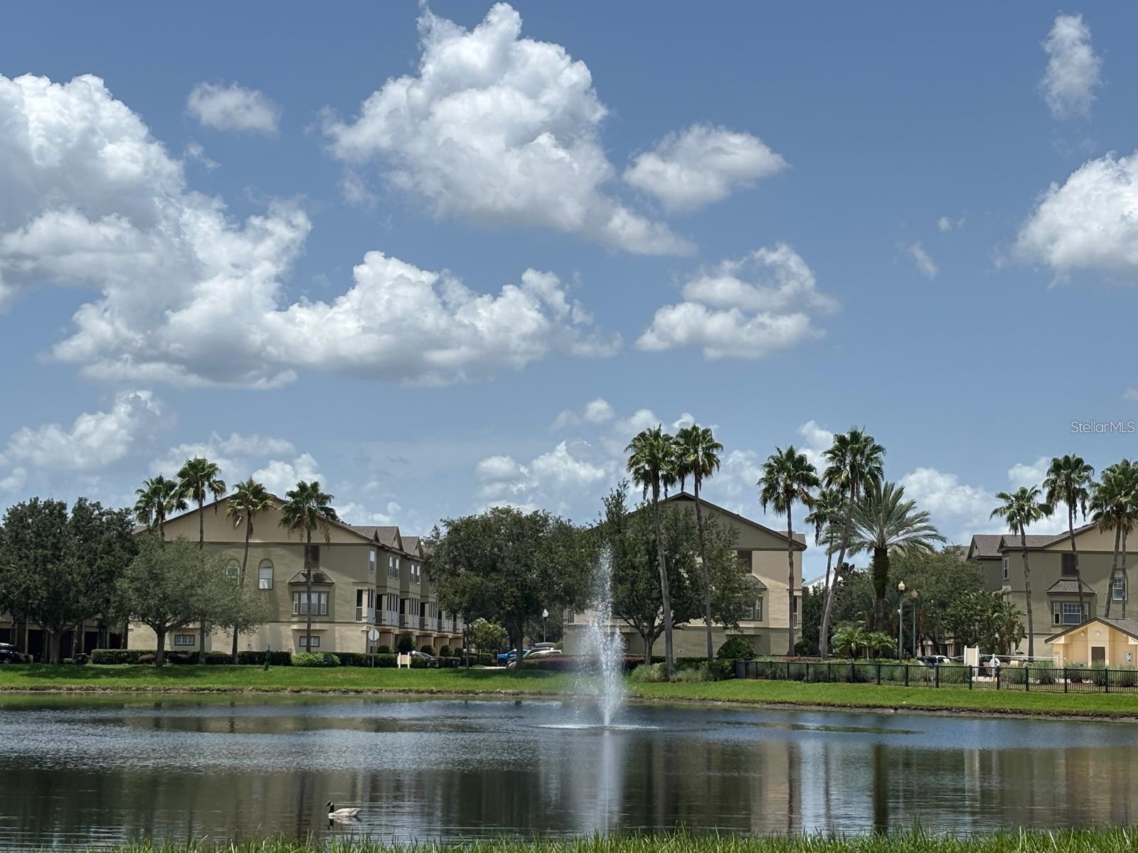 ESTATES AT PARK CENTRAL - Residential Lease
