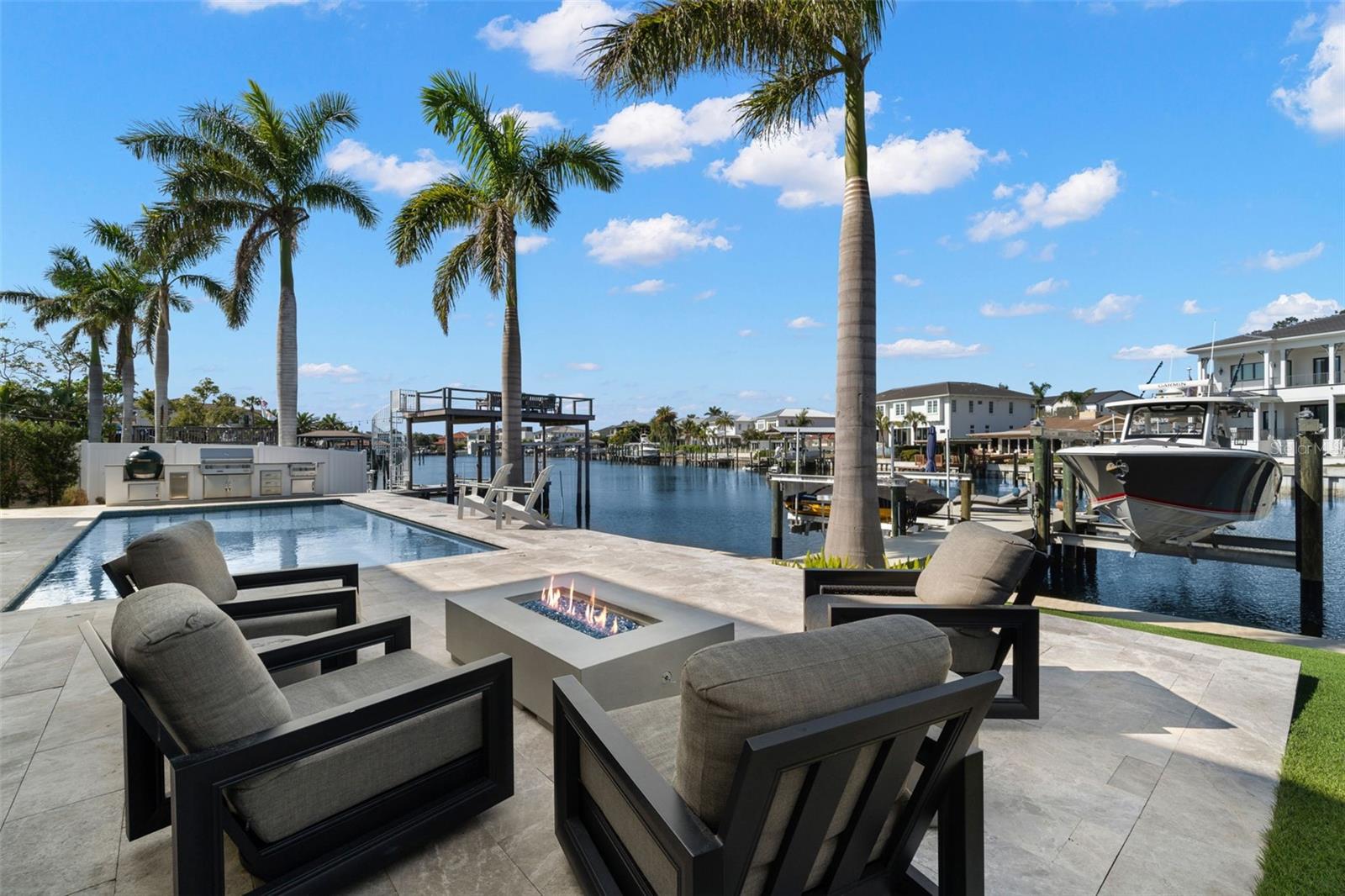 SUNSET PARK ISLES UNIT 4 - Residential