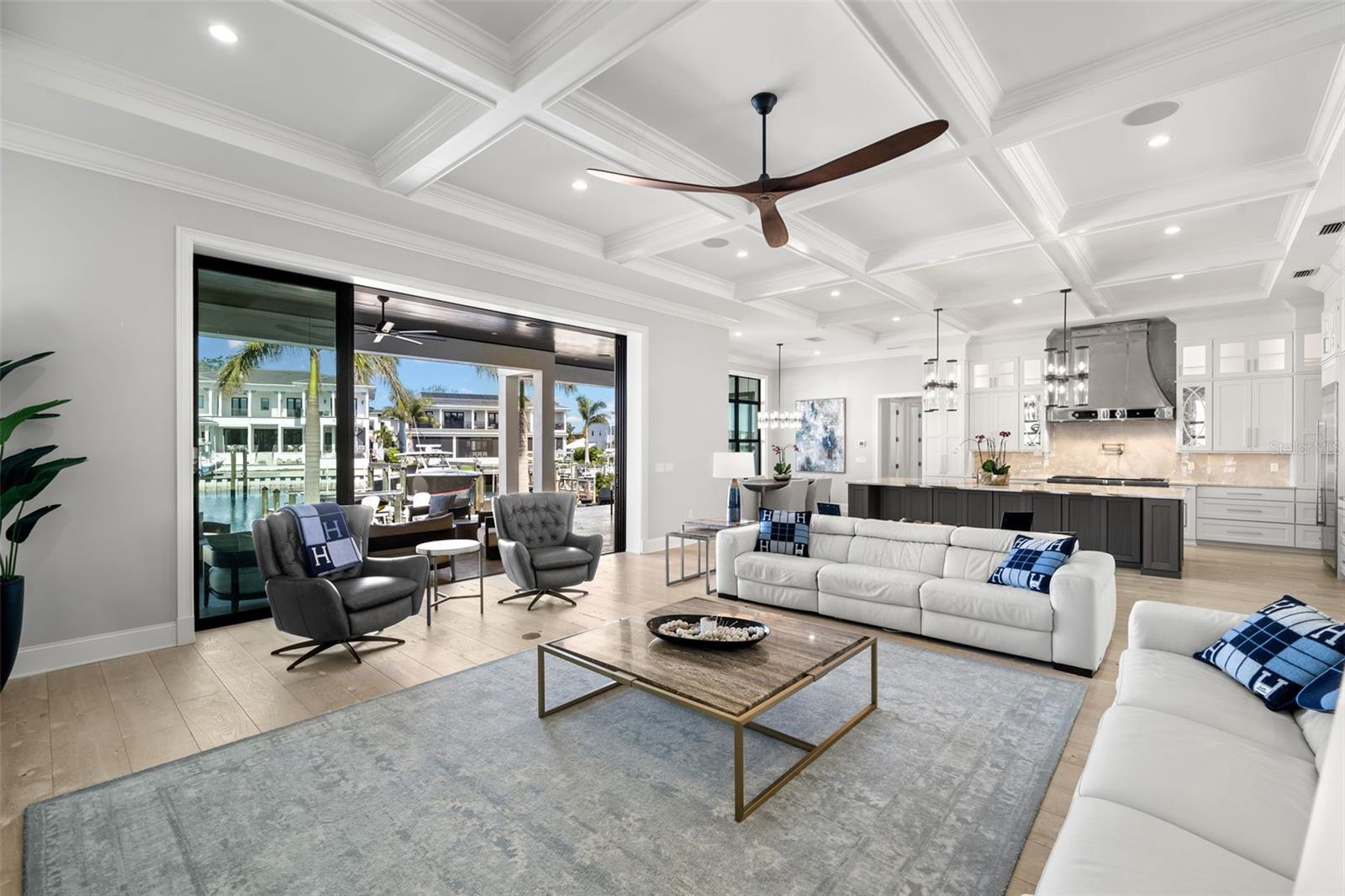 SUNSET PARK ISLES UNIT 4 - Residential