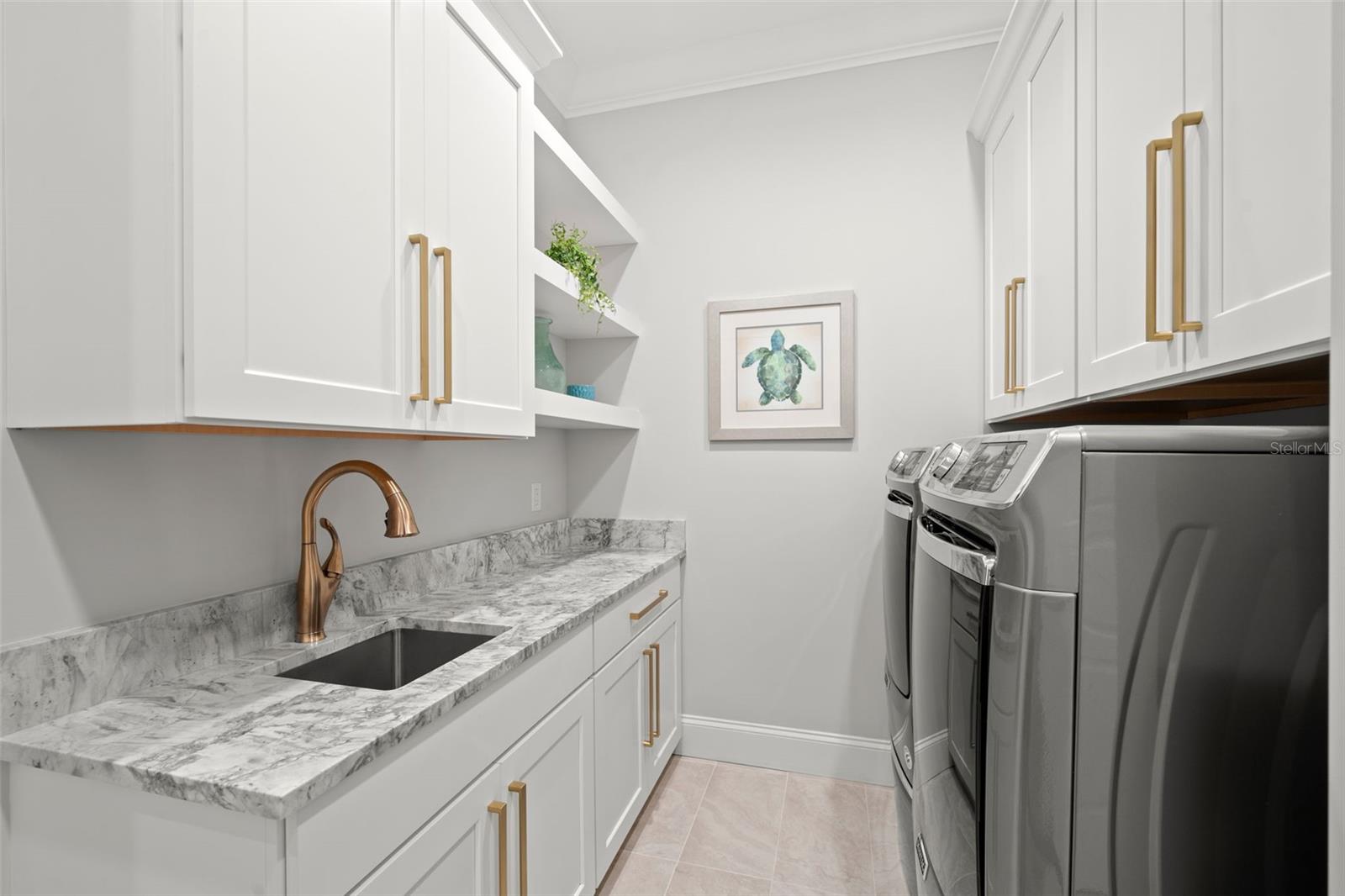 SUNSET PARK ISLES UNIT 4 - Residential