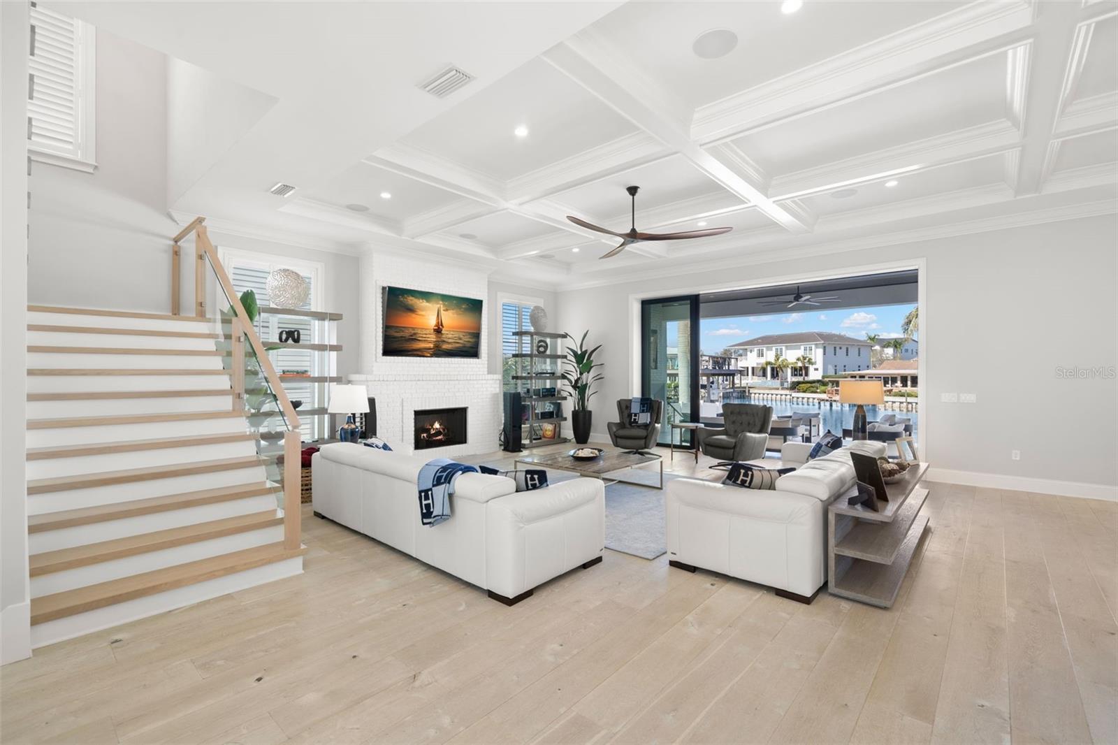 SUNSET PARK ISLES UNIT 4 - Residential