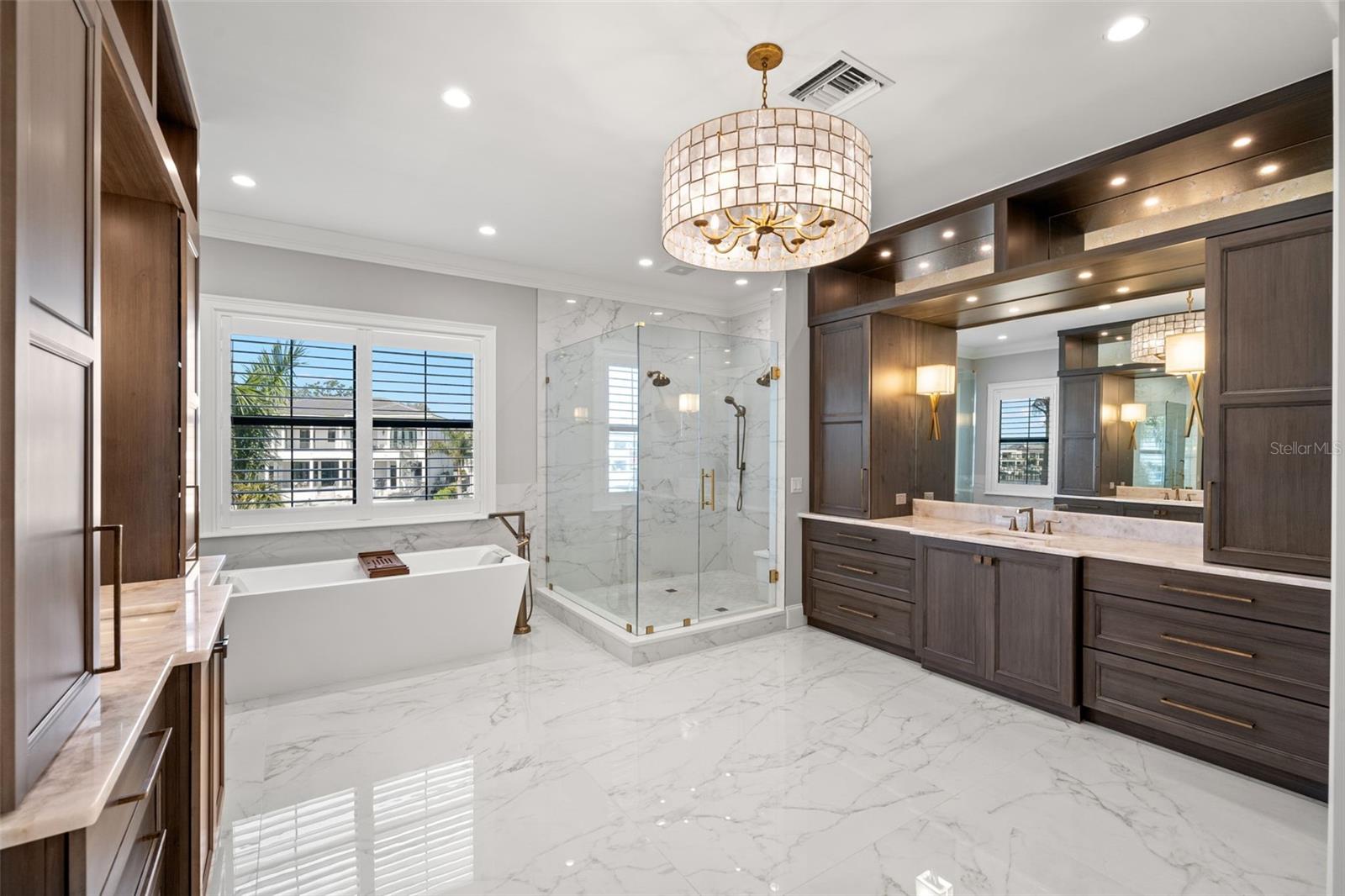 SUNSET PARK ISLES UNIT 4 - Residential