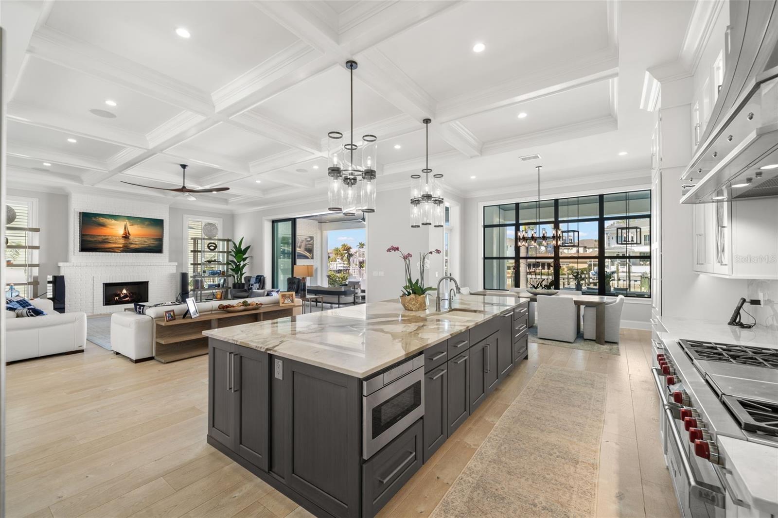SUNSET PARK ISLES UNIT 4 - Residential
