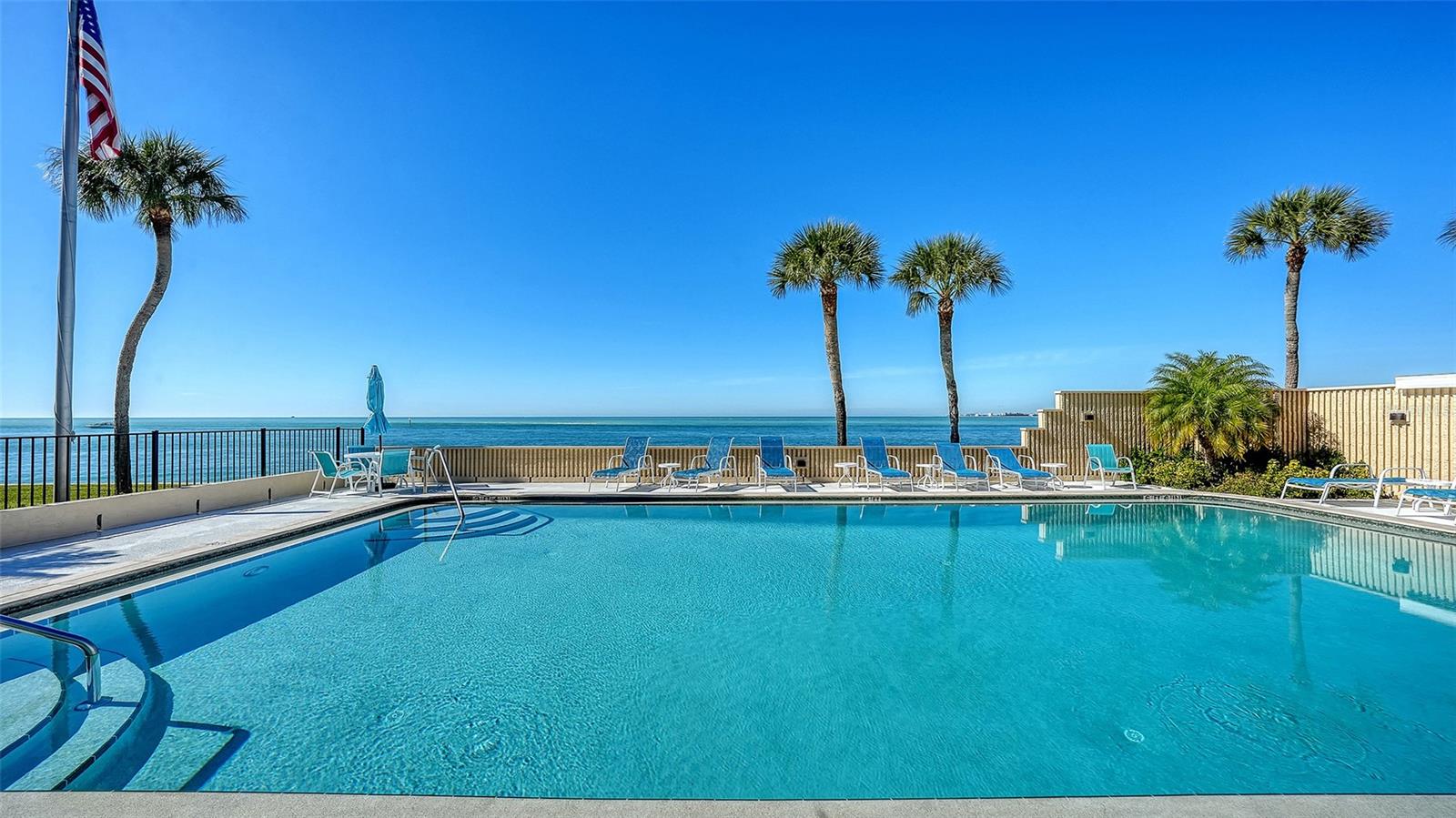 WINDWARD PASSAGE - Residential
