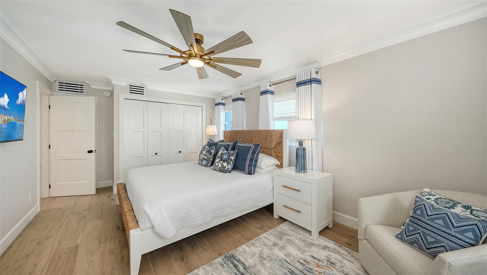 WINDWARD PASSAGE - Residential