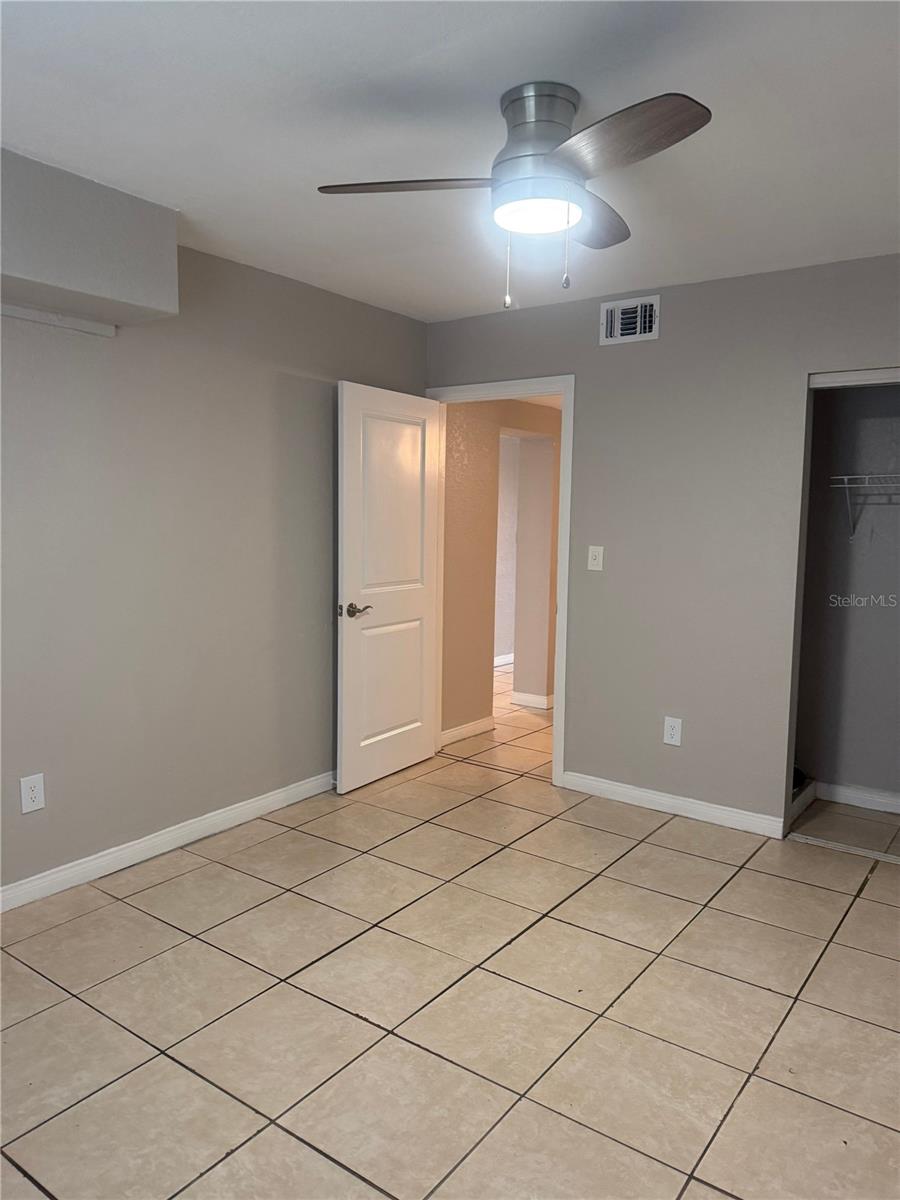 EAGLE MANOR - Residential Lease