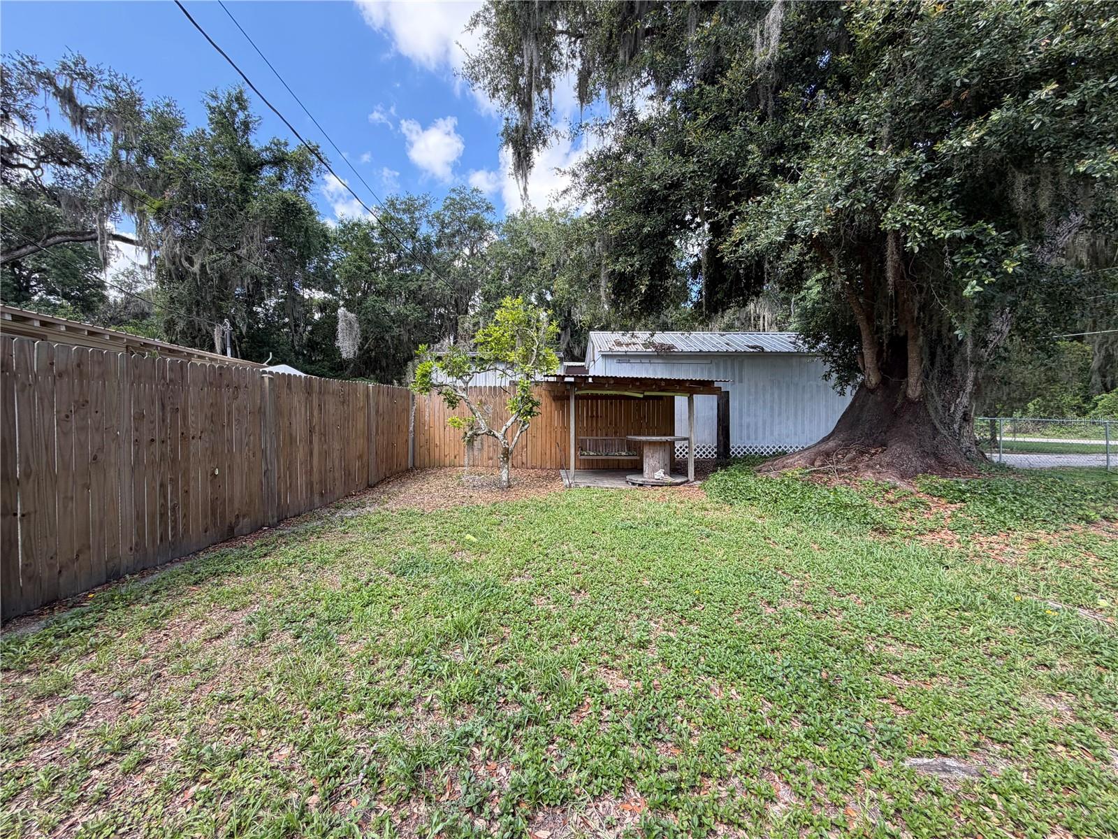 MAGNOLIA SHORES - Residential
