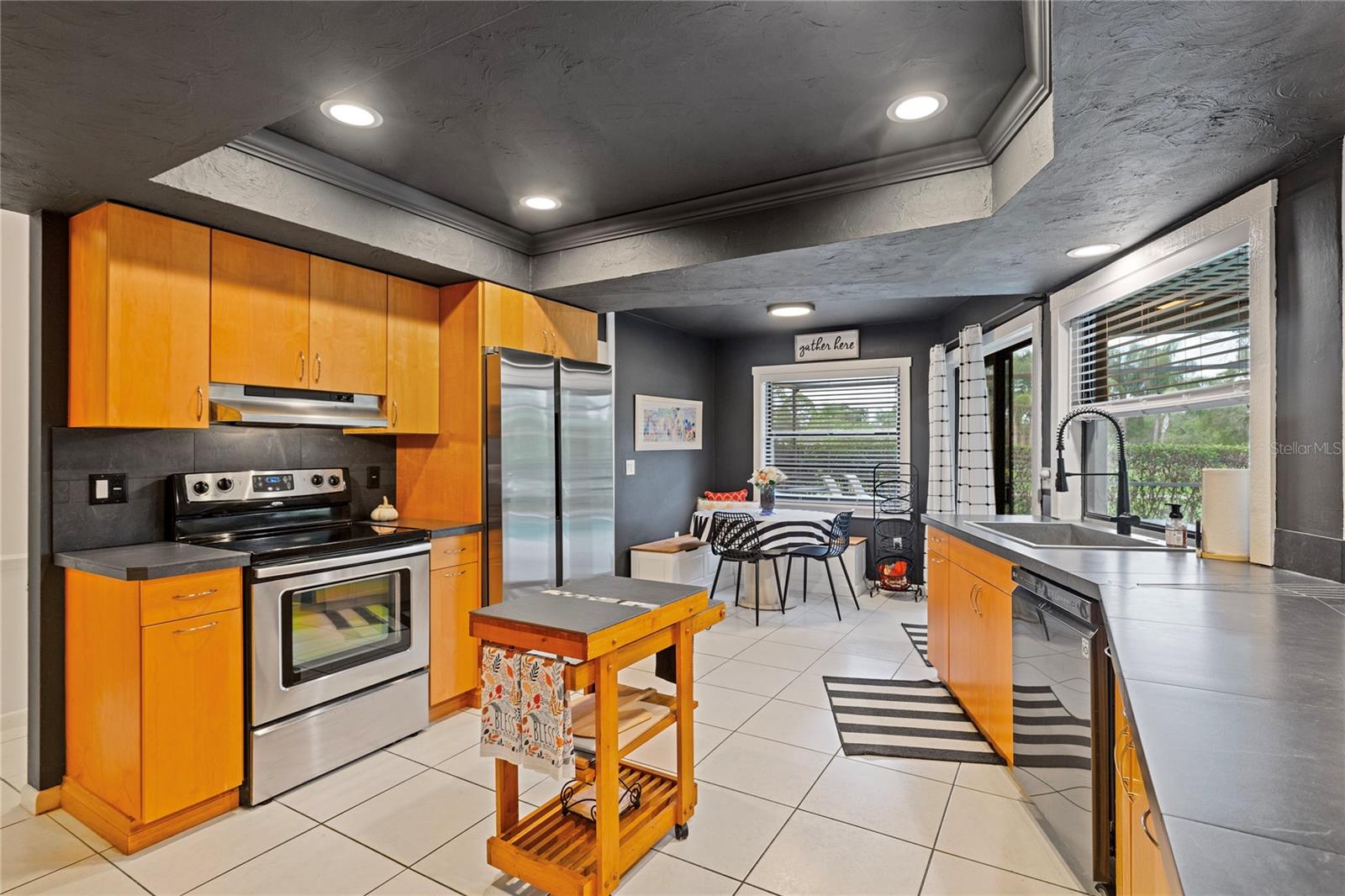 EAST LAKE WOODLANDS - Residential