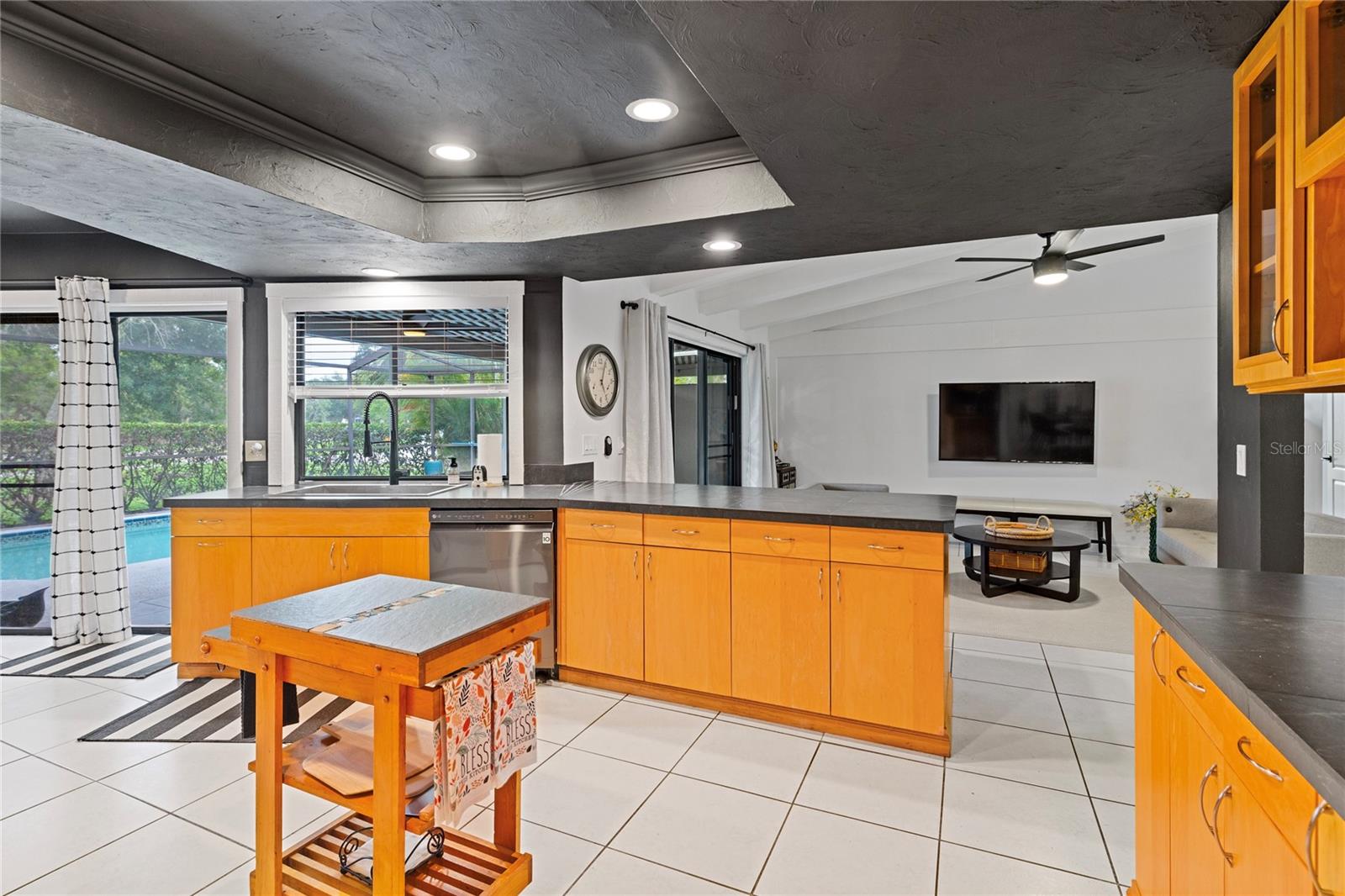 EAST LAKE WOODLANDS - Residential