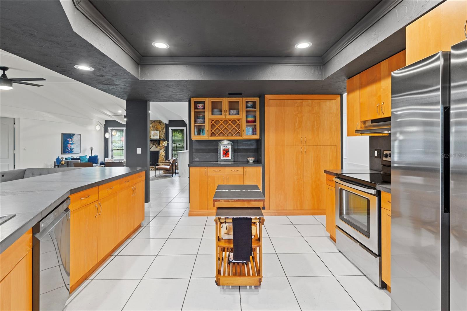 EAST LAKE WOODLANDS - Residential