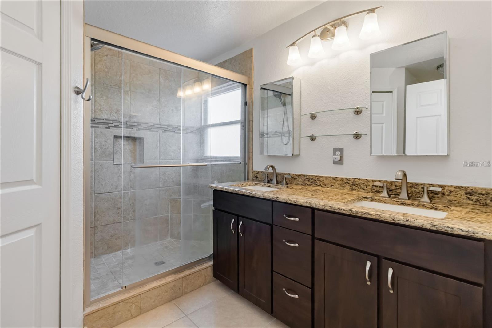 AVALON PARK SOUTH PH 01 - Residential Lease