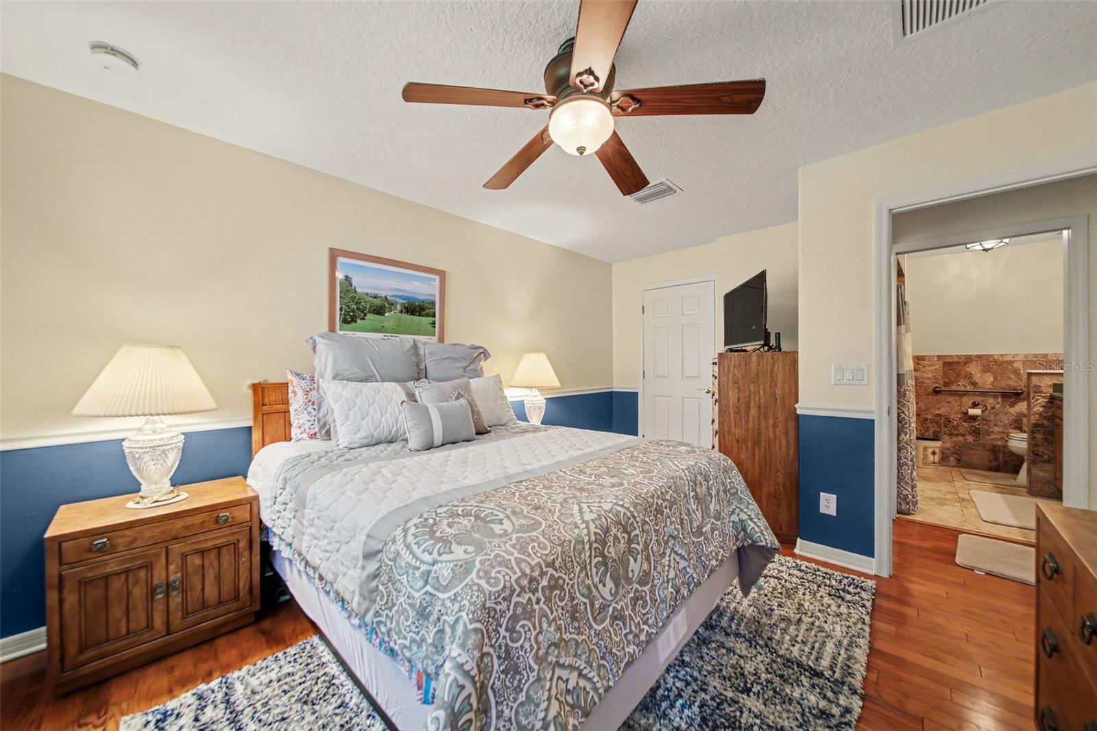 LEESBURG - Residential